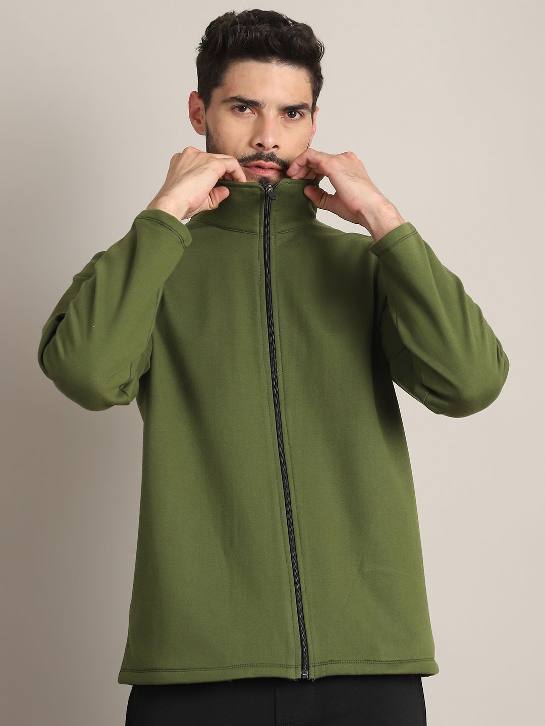 

Rute Men Pure Cotton Turtle Neck Long Sleeves Sweatshirt, Green