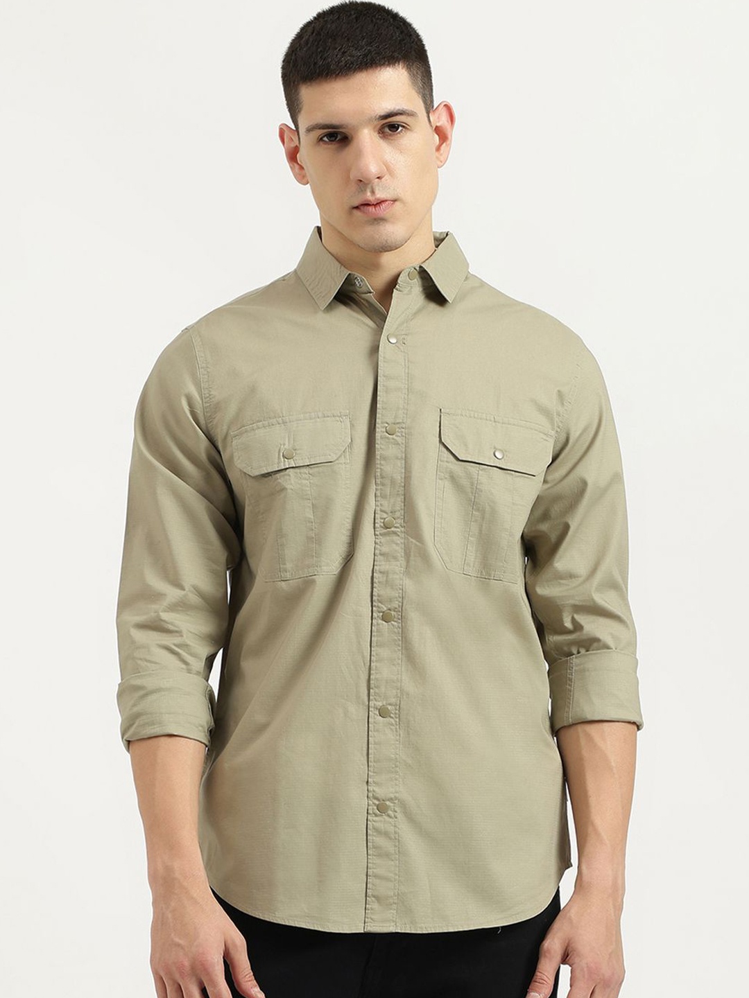 

United Colors of Benetton Men Spread Collar Solid Cotton Casual Shirt, Olive
