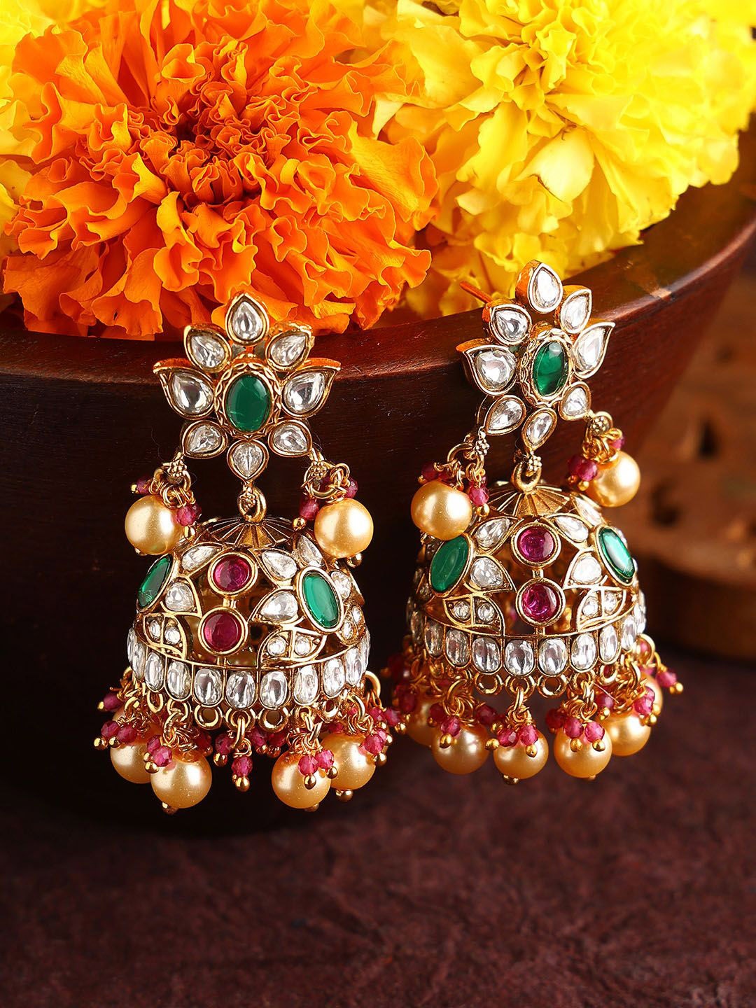 

Priyaasi Gold-Plated Kundan Stone Studded & Pearls Beaded Dome Shaped Jhumkas