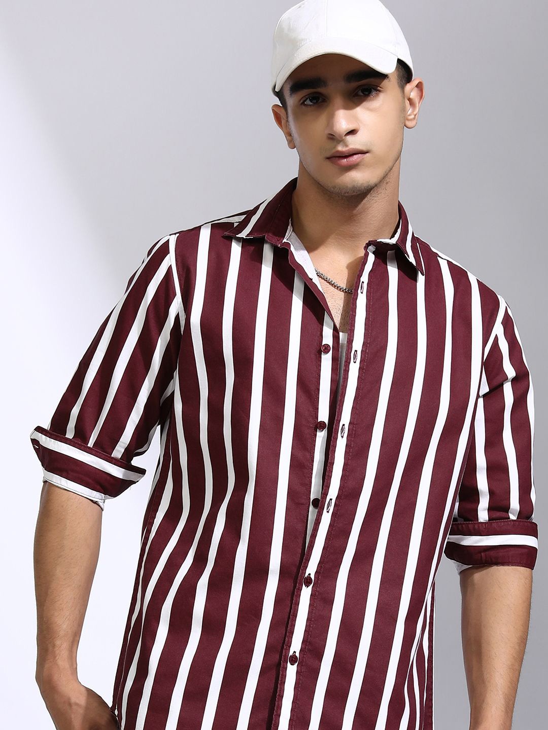 

HIGHLANDER Men Opaque Striped Casual Shirt, Maroon