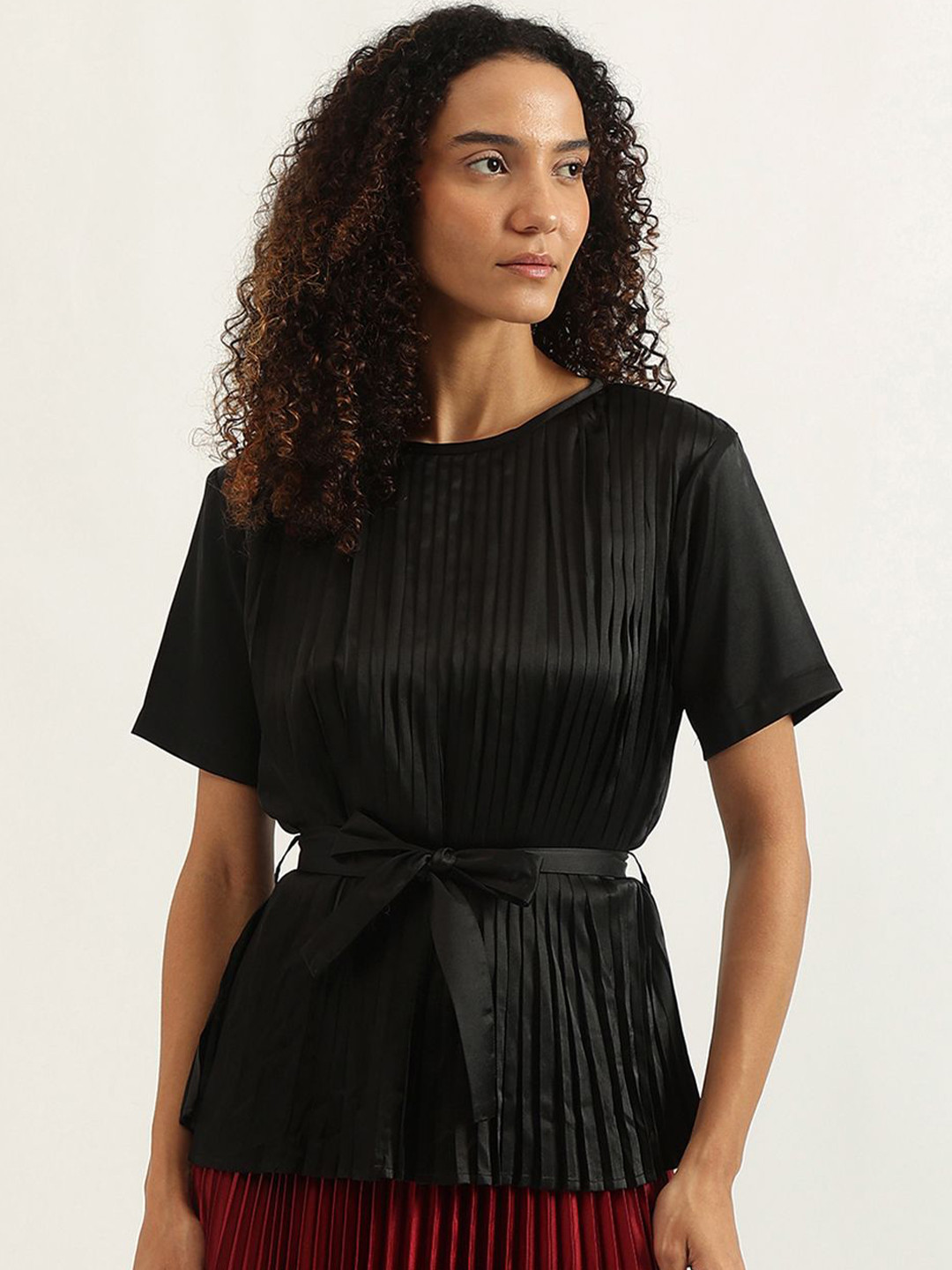 

United Colors of Benetton Women Striped Round Neck Top, Black