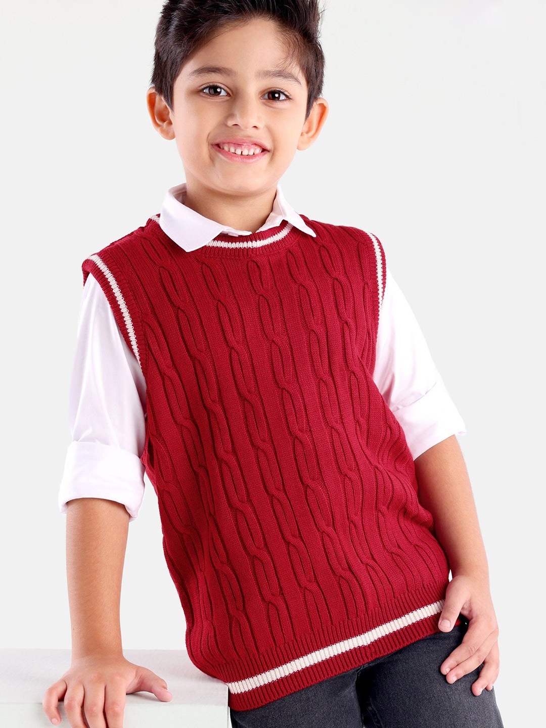 

Honeyhap Kids Self Design Round Neck Sleeveless Sweater Vest, Red