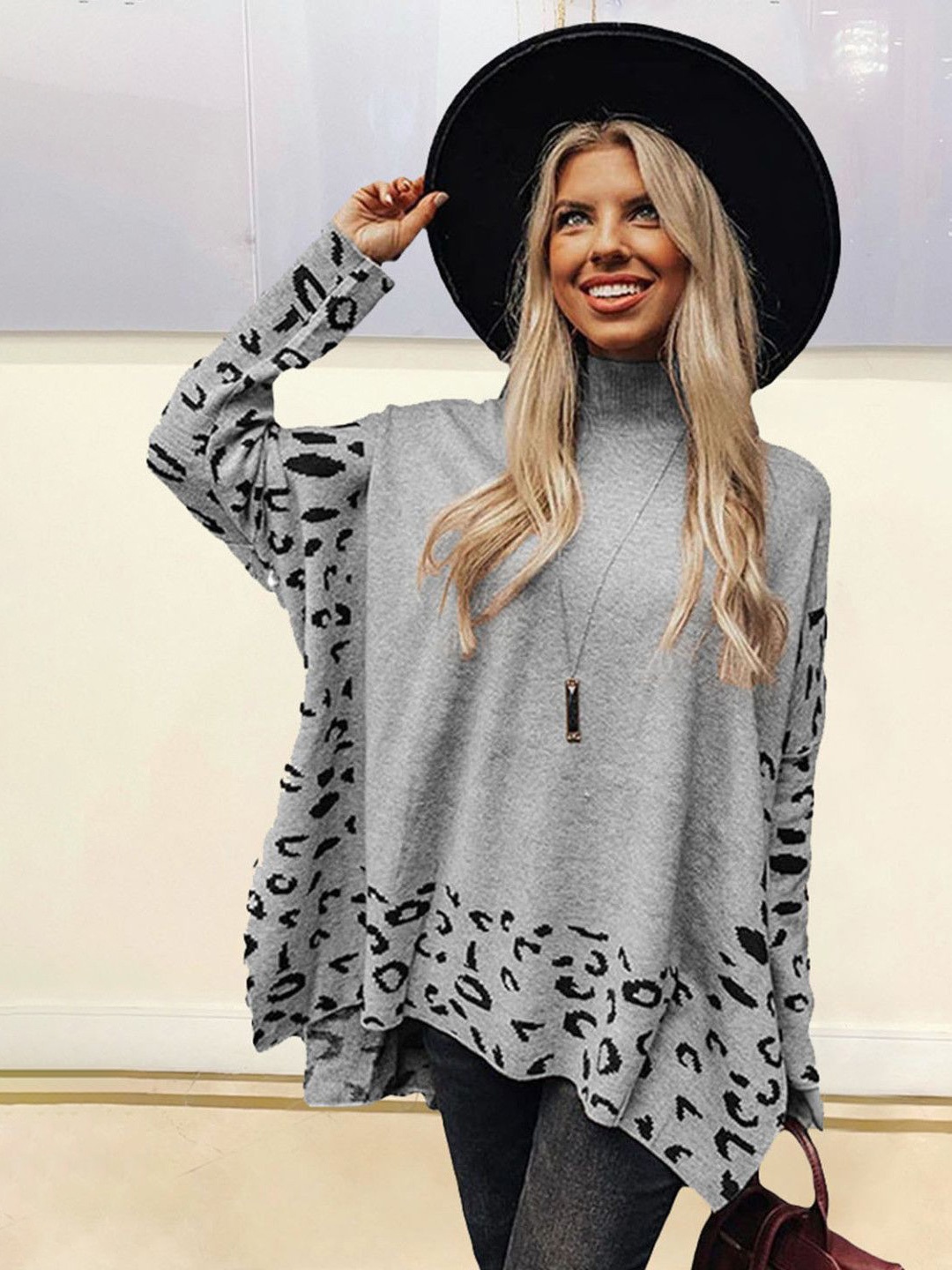 

StyleCast Women Quirky Printed Long Sleeves Pullover, Grey