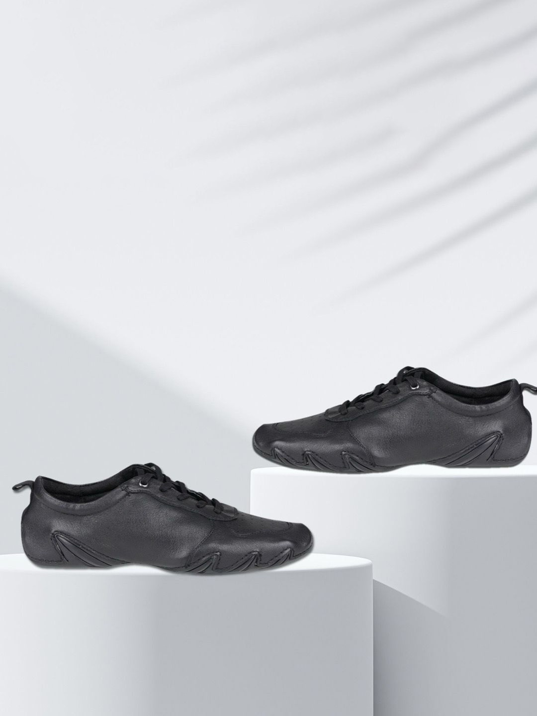 

EZOK Men Leather Lace-Ups Sneakers, Black