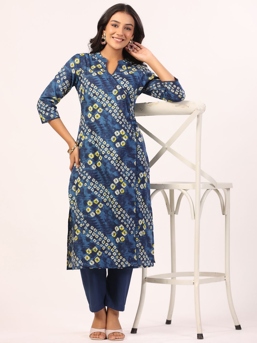 

PIROH Bandhani Printed Angrakha Sequinned Pure Cotton Kurta With Trousers, Blue