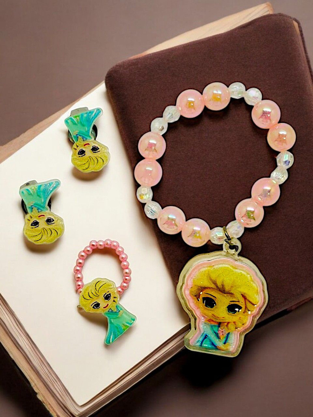 

9blings Beaded Barbie Charm Jewellery Set, Pink