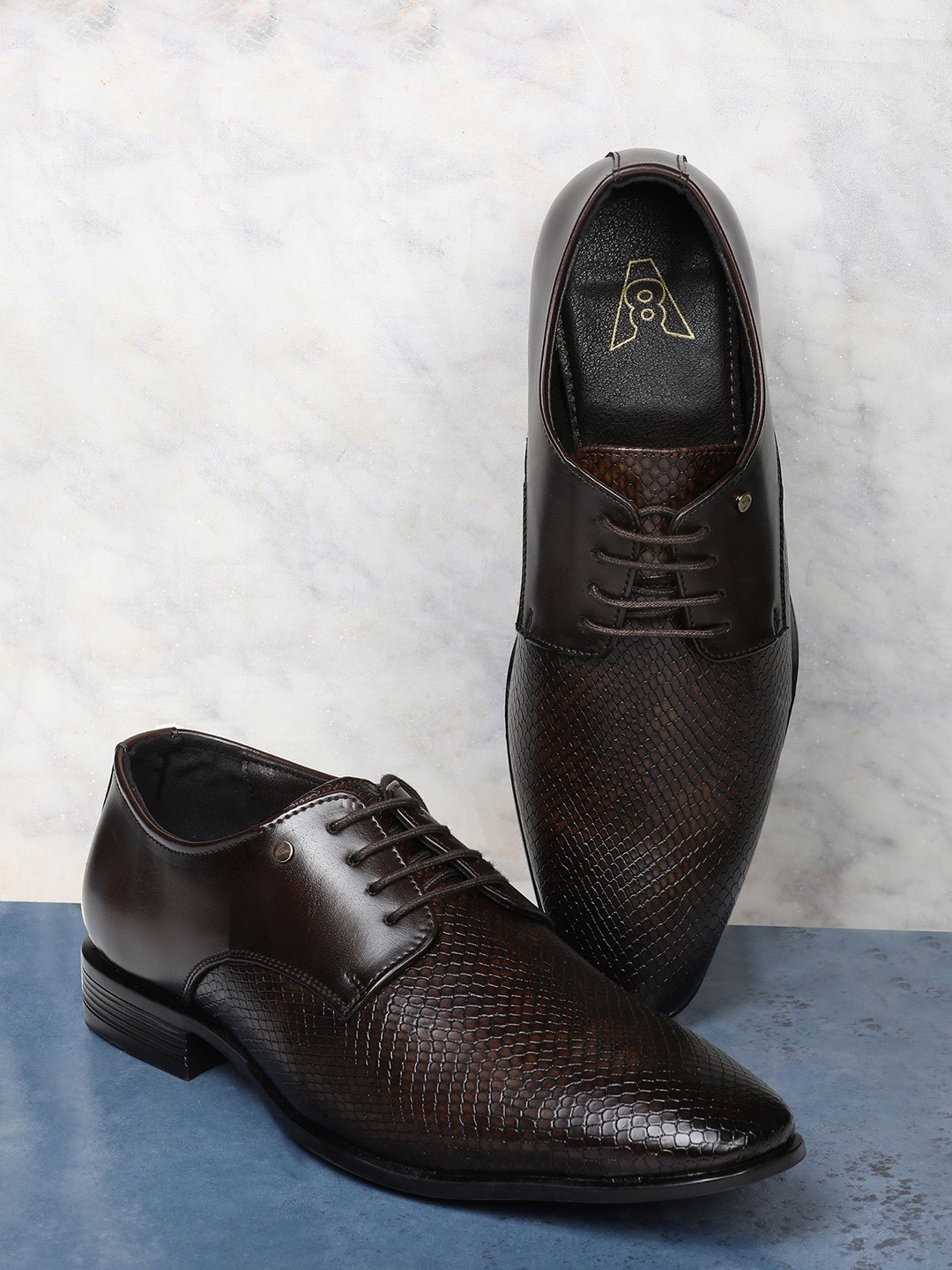 

V8 by Ruosh Men Formal Derbys, Brown