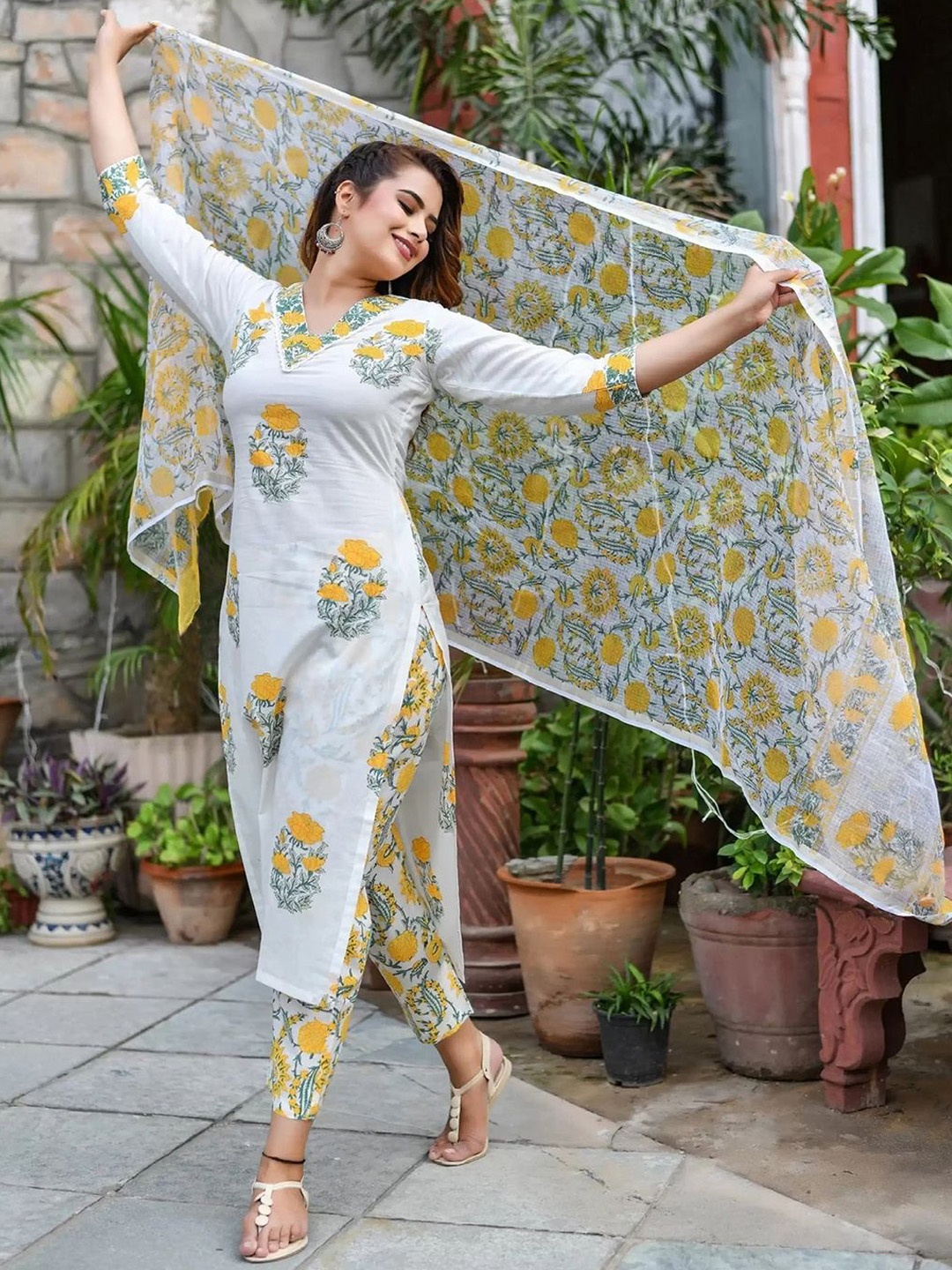

KALINI Floral Printed Kurta with Trouser & Dupatta, White