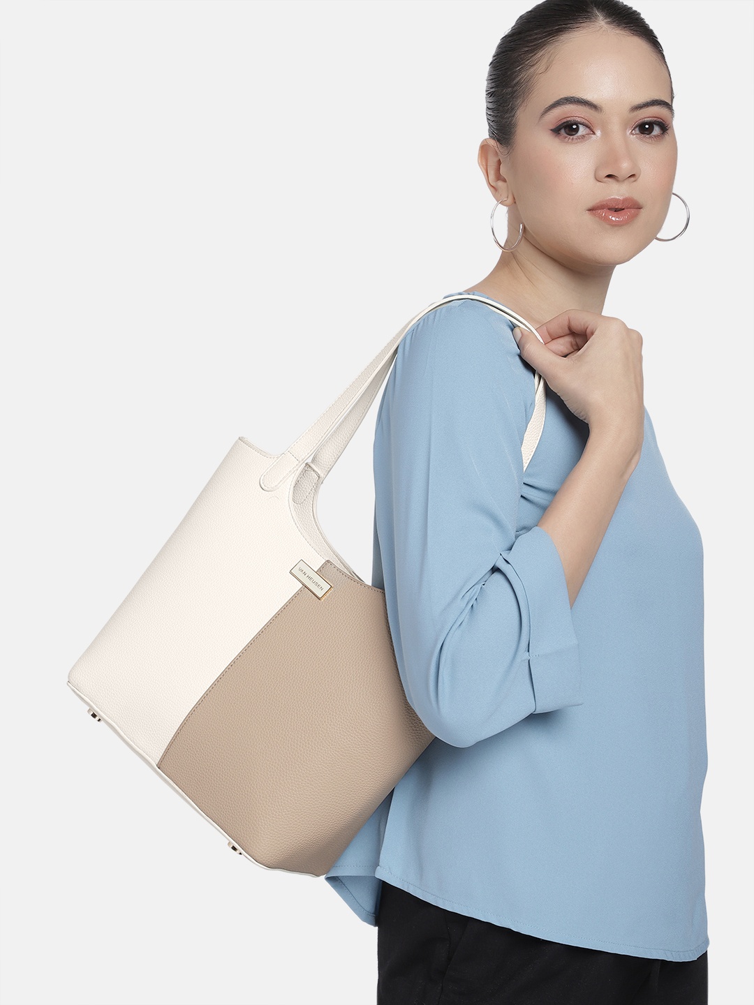

Van Heusen Colourblocked Shoulder Bag, Beige