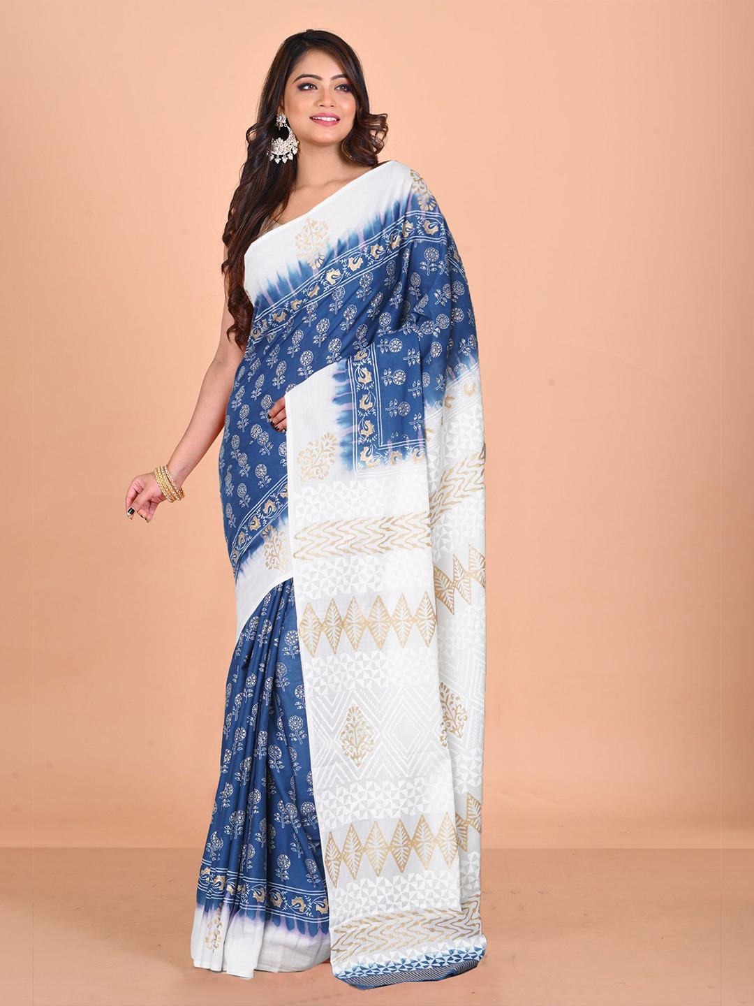 

Unnati Silks Floral Pure Cotton Handloom Block Print Saree, Blue
