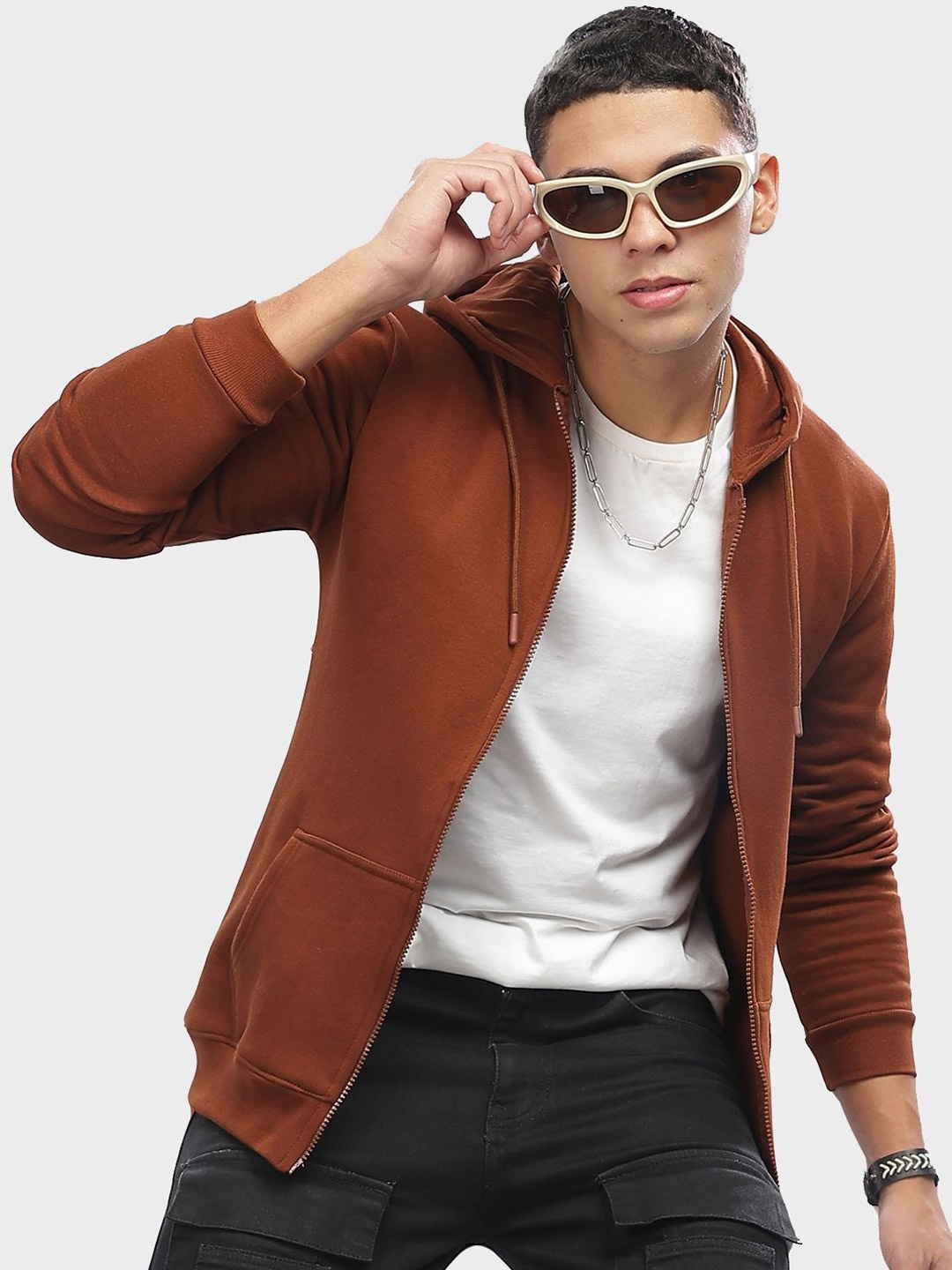

ADRO Men Long Sleeves Hooded Sweatshirt, Brown
