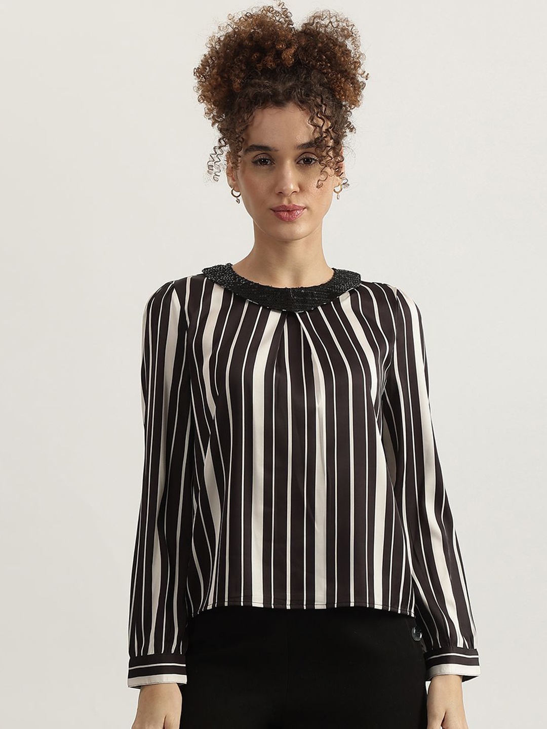 

CENTRESTAGE Women Striped Cuffed Sleeves Top, Black