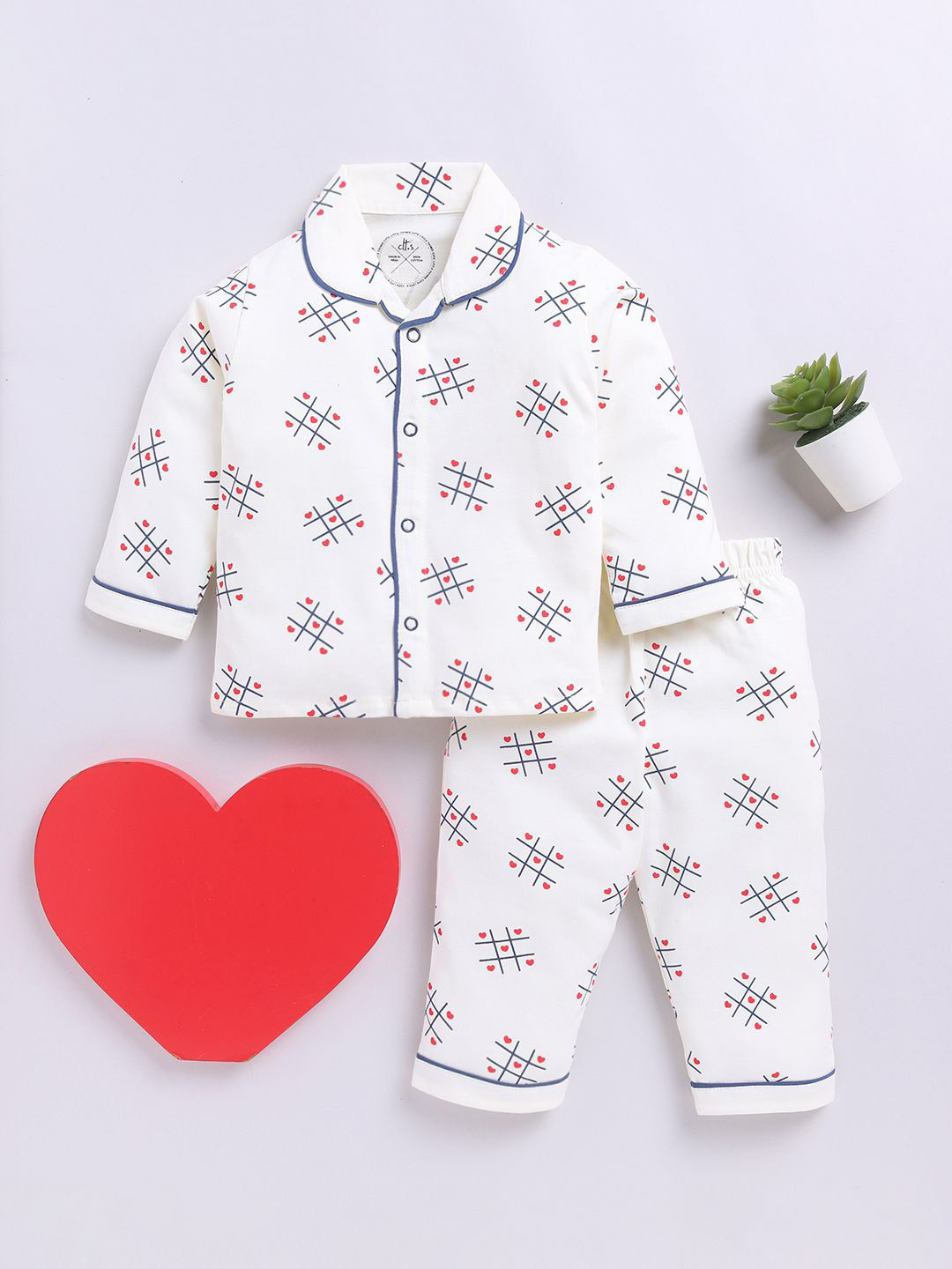 

Clt.s Kids Printed Lapel Collar Pure Cotton Night Suit, Cream