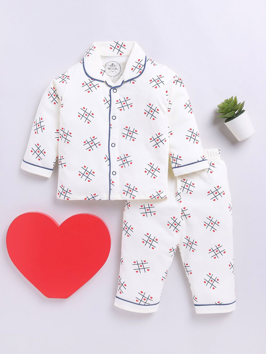 

Clt.s Kids Printed Long Sleeves Night suit, Cream