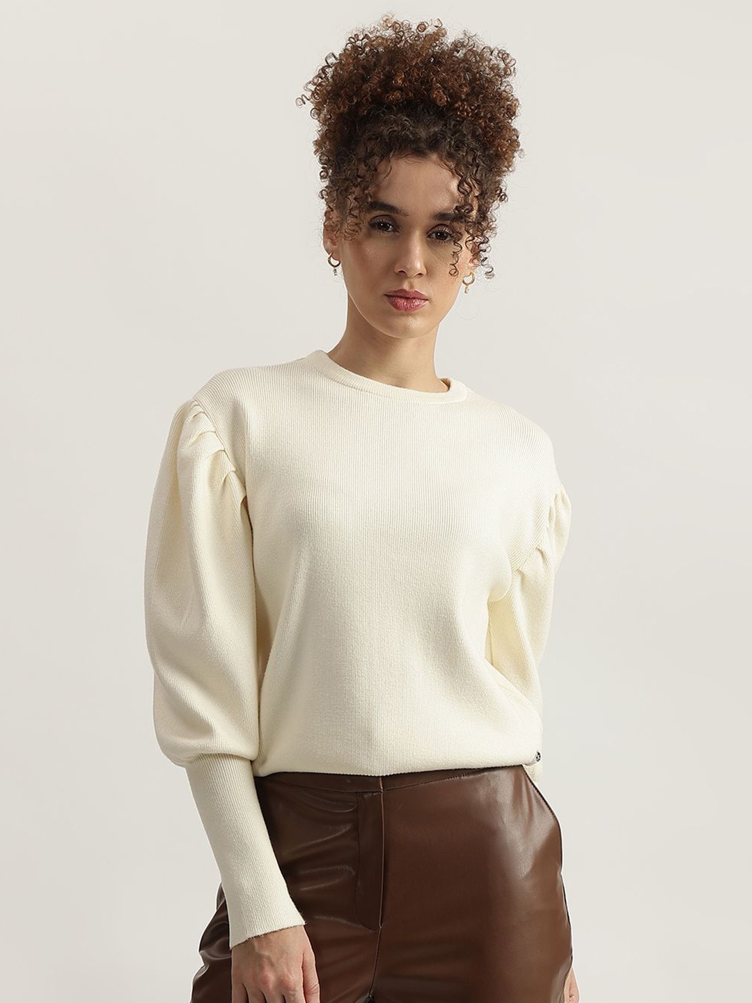 

Iconic Women Round Neck Pullover, Cream