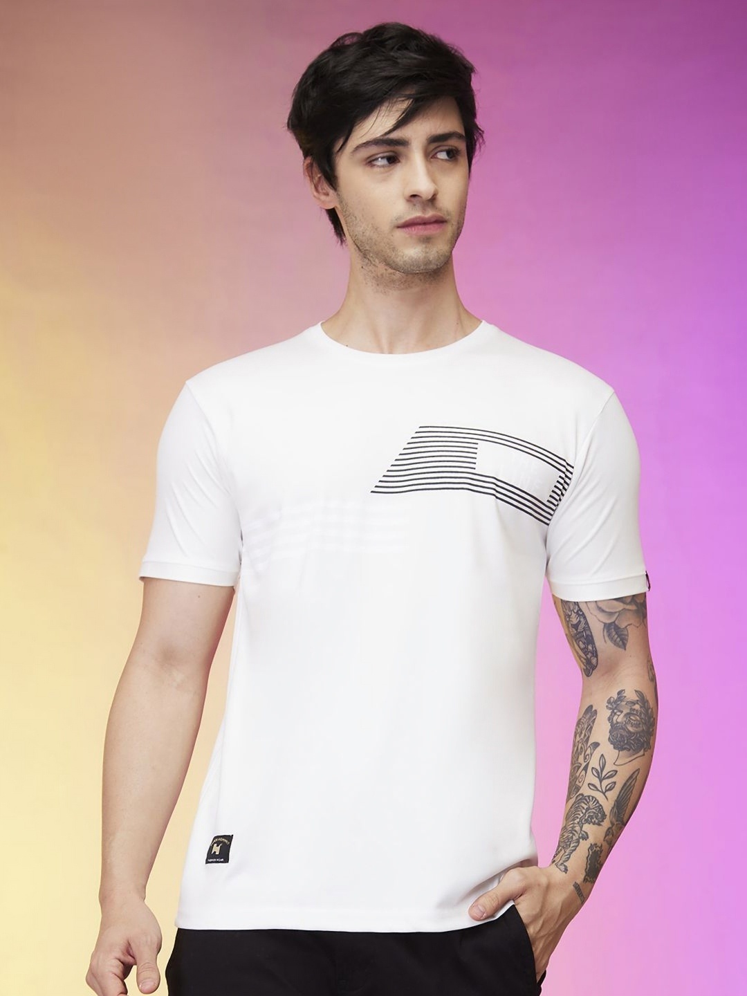 

Mmore Men Printed Pockets T-shirt, White