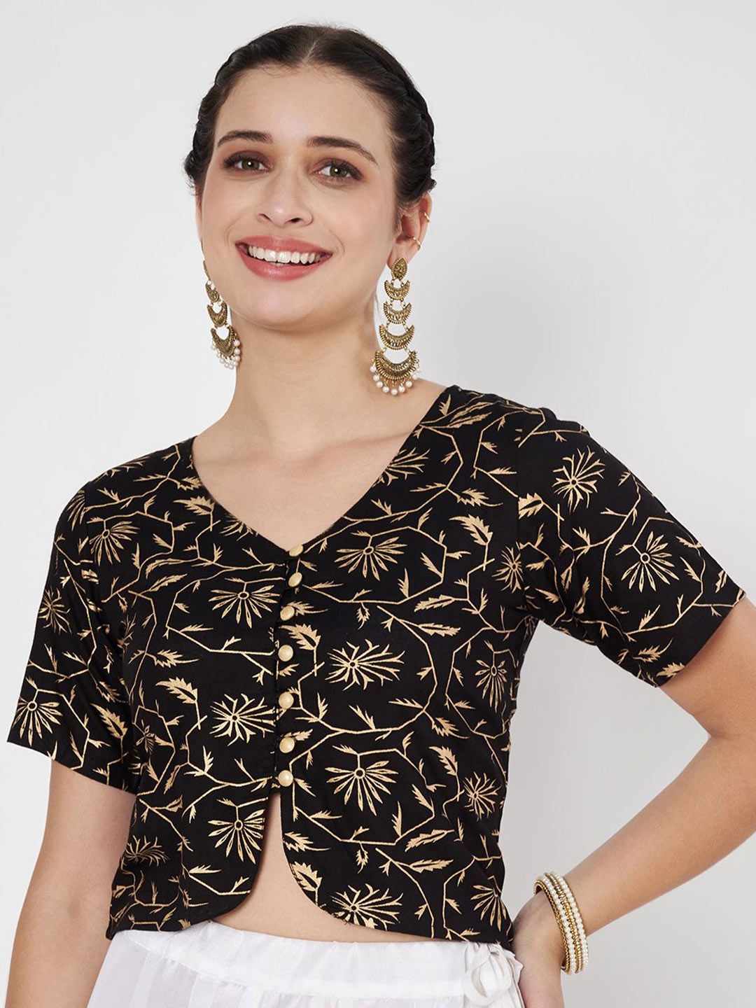 

studio rasa Women Floral Print V-Neck Short Sleeves Top, Black