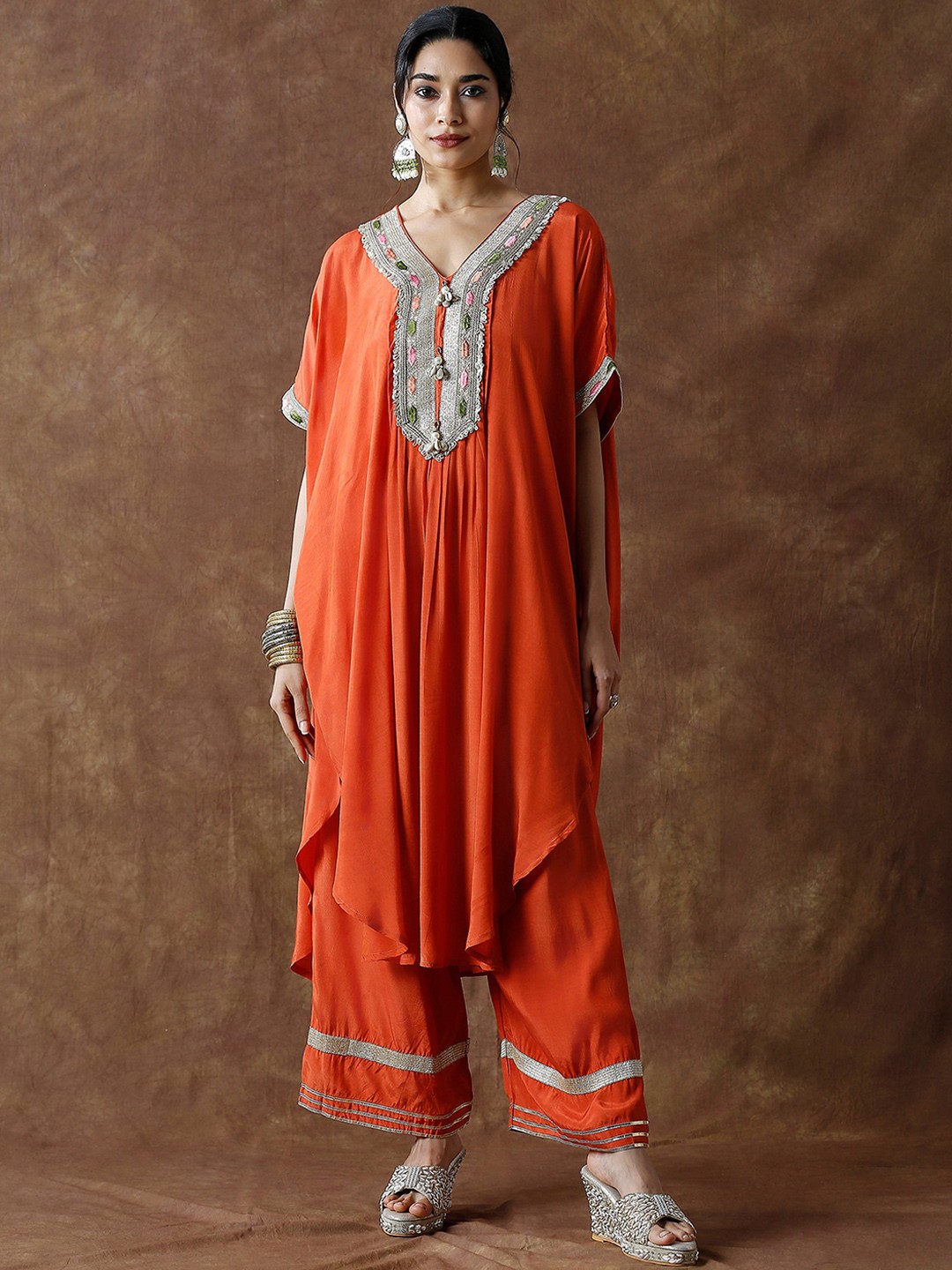 

Label Ishnya Women Panelled Gotta Patti Kurta with Trousers, Rust
