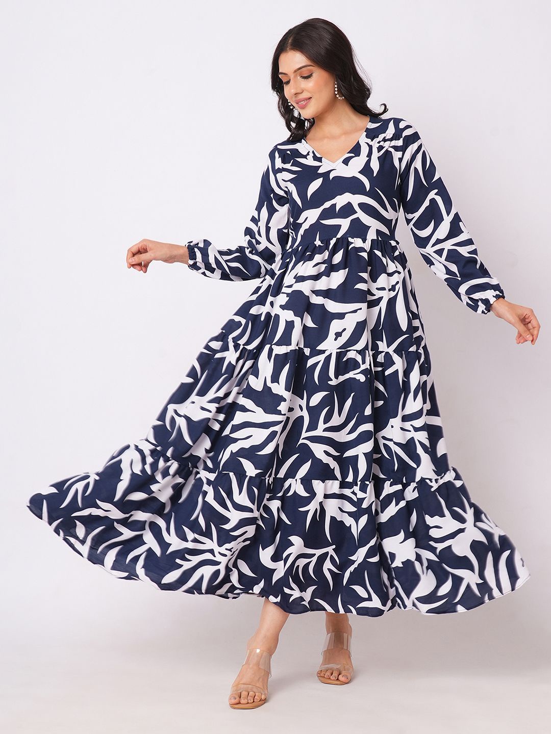 

Selvia Printed V-Neck Long Sleeves Tiered Fit & Flare Maxi Dress, Blue