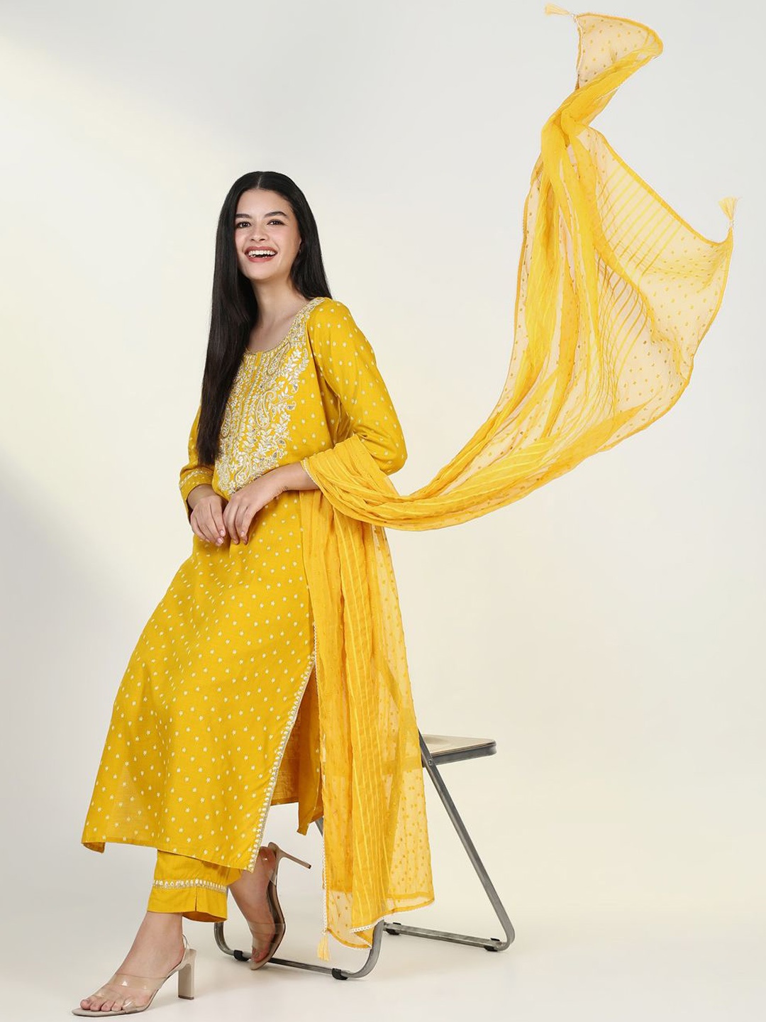 

SHOWOFF Paisley Embroided Sequinned Straight Kurta With Trousers & Dupatta, Yellow