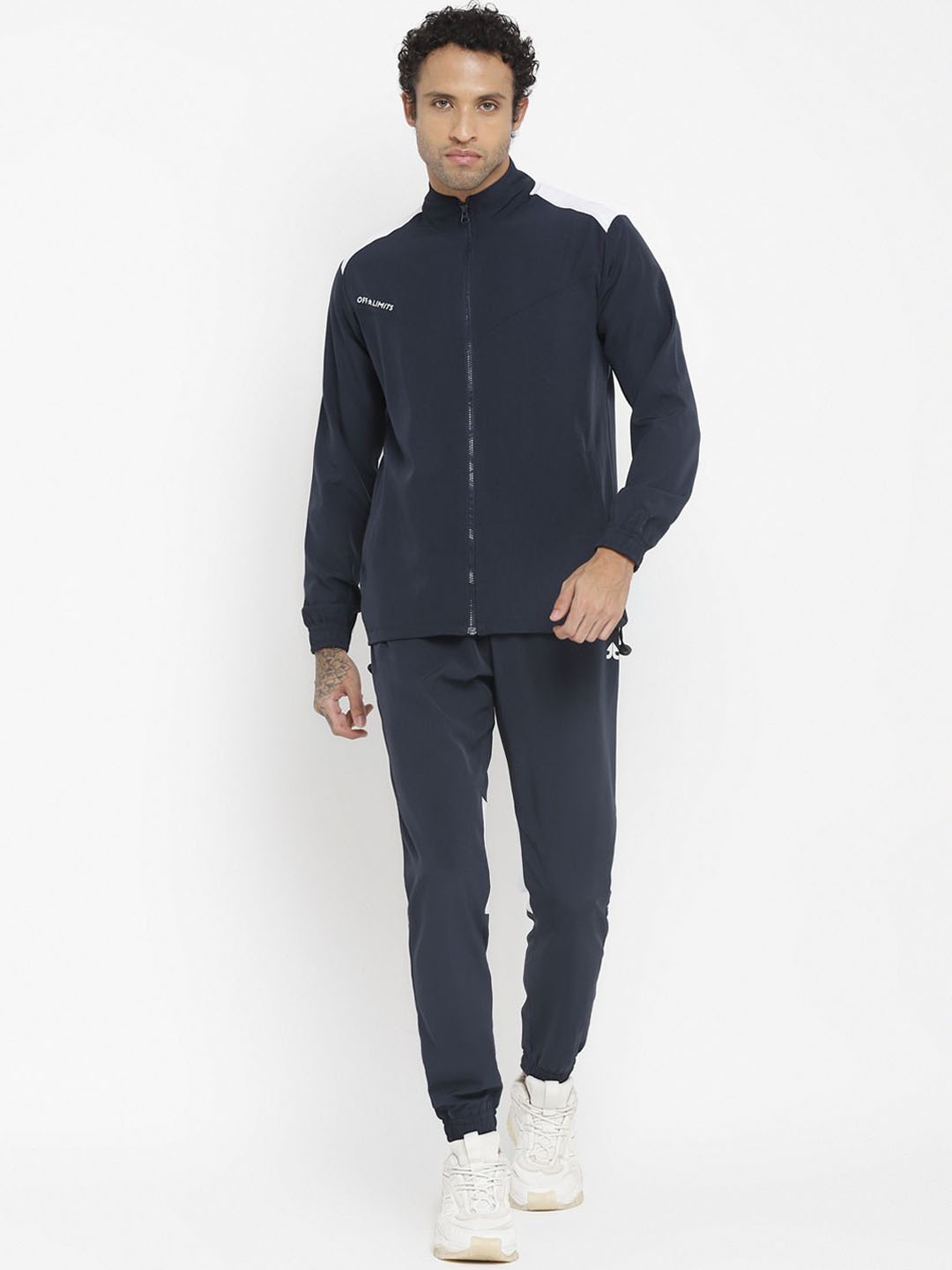 

OFF LIMITS Men Colourblocked Long Sleeve Tracksuits, Navy blue