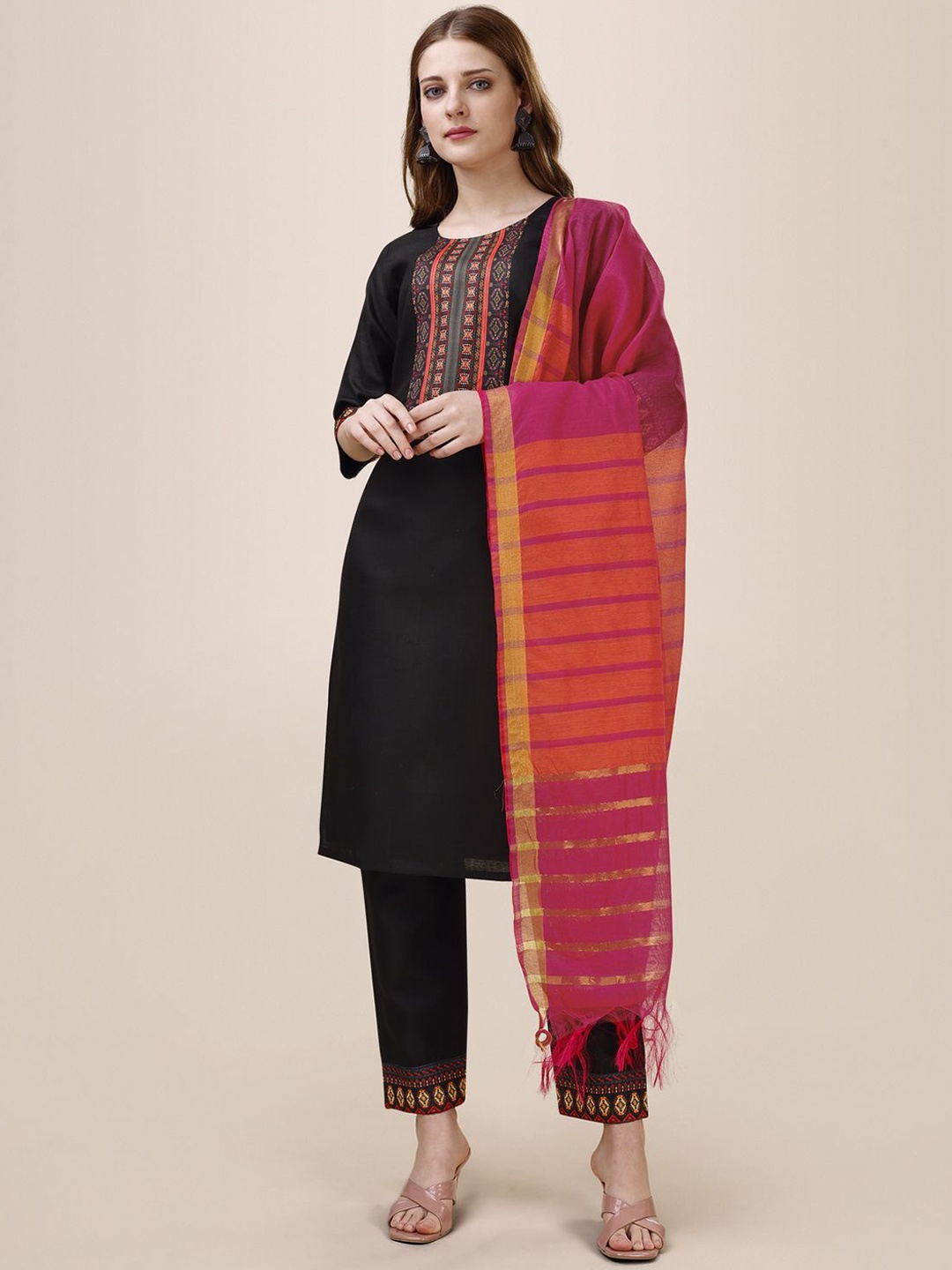 

Sidhidata Floral Printed Yoke Design Straight Kurta With Trousers & Dupatta, Black