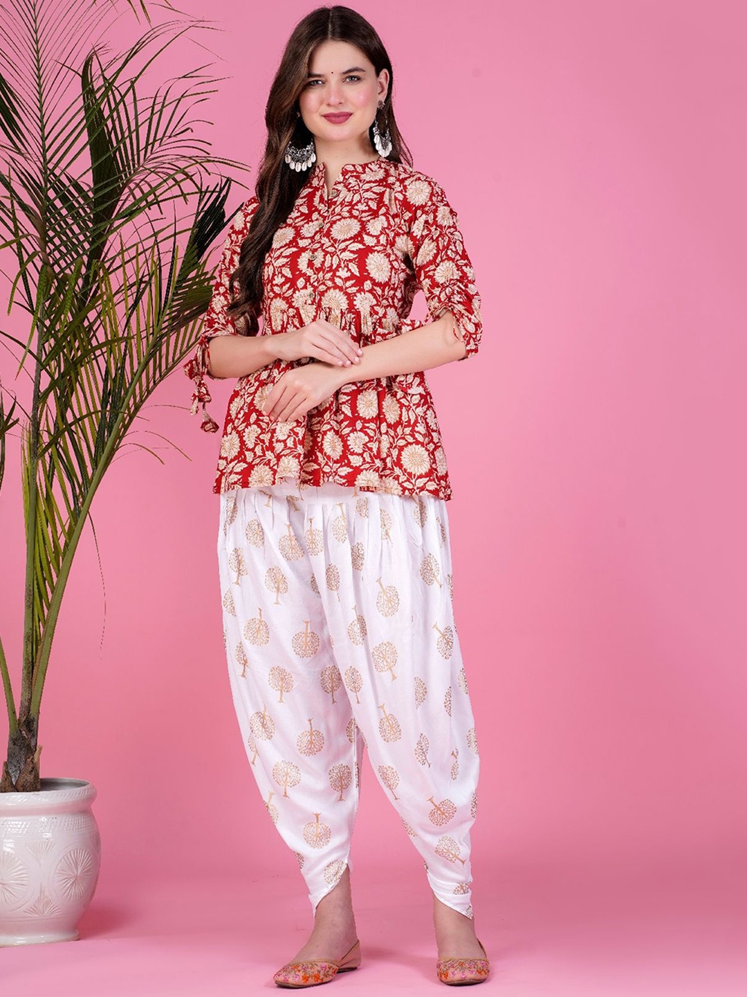 

Royal Marque Floral Printed Mandarin Collar A-Line Kurti With Dhoti Pant, Maroon