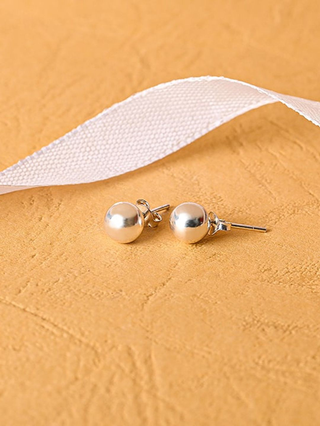 

TOUCH925 Pure Silver Radiant Classic Studs