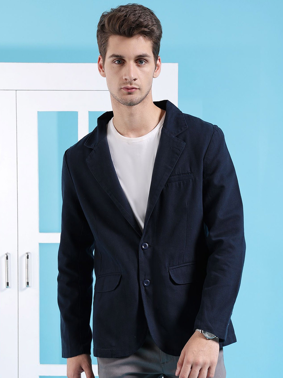 

The Indian Garage Co Slim Fit Cotton Single-Breasted Blazer, Navy blue