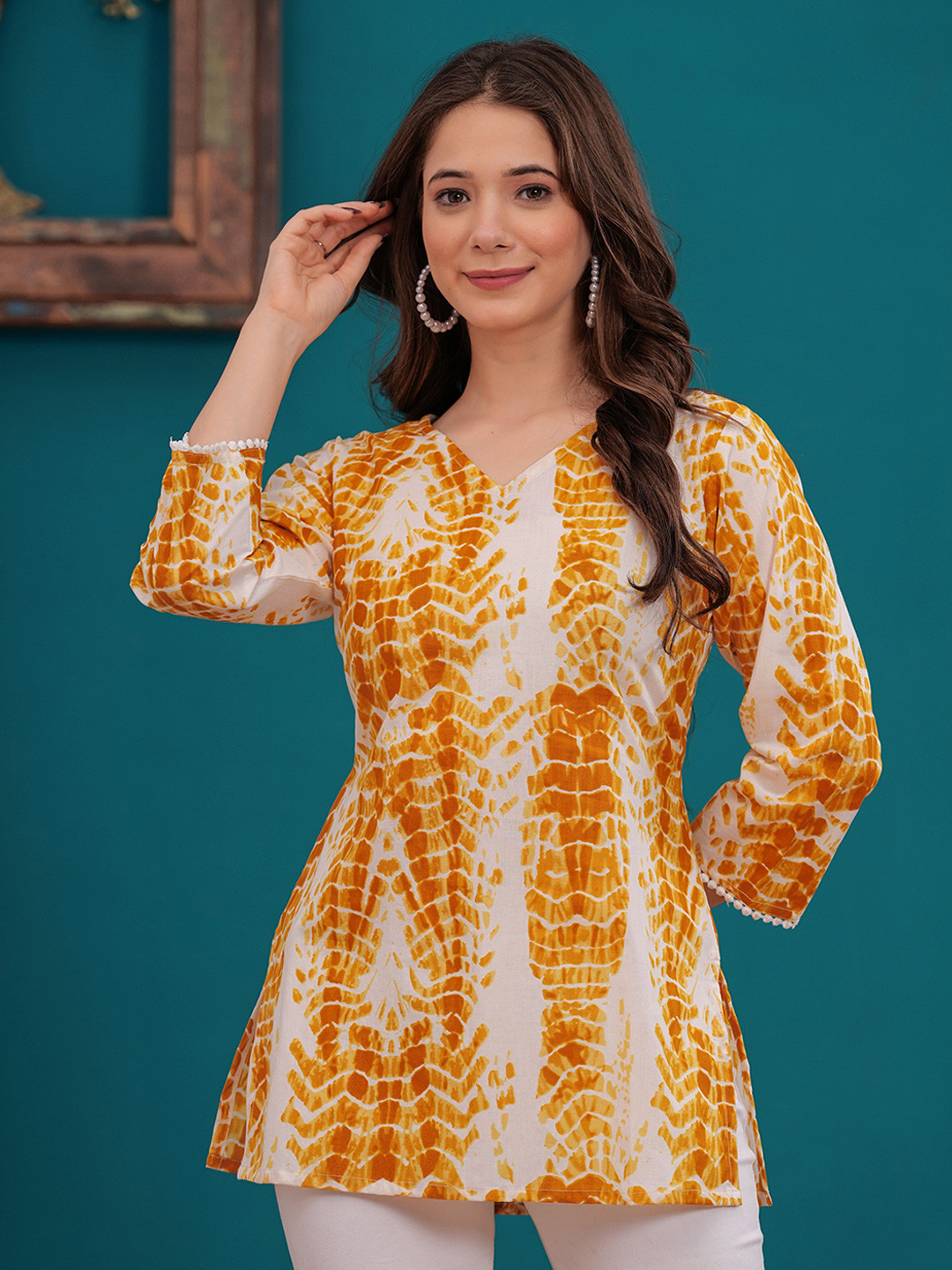 

INDIANIC Women Printed Cotton Tunic, Yellow