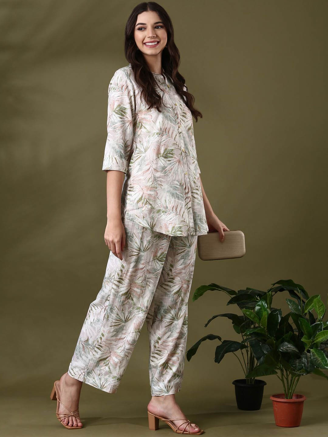 

Anouk White Floral Printed Mandarin Collar Tunic & Palazzo