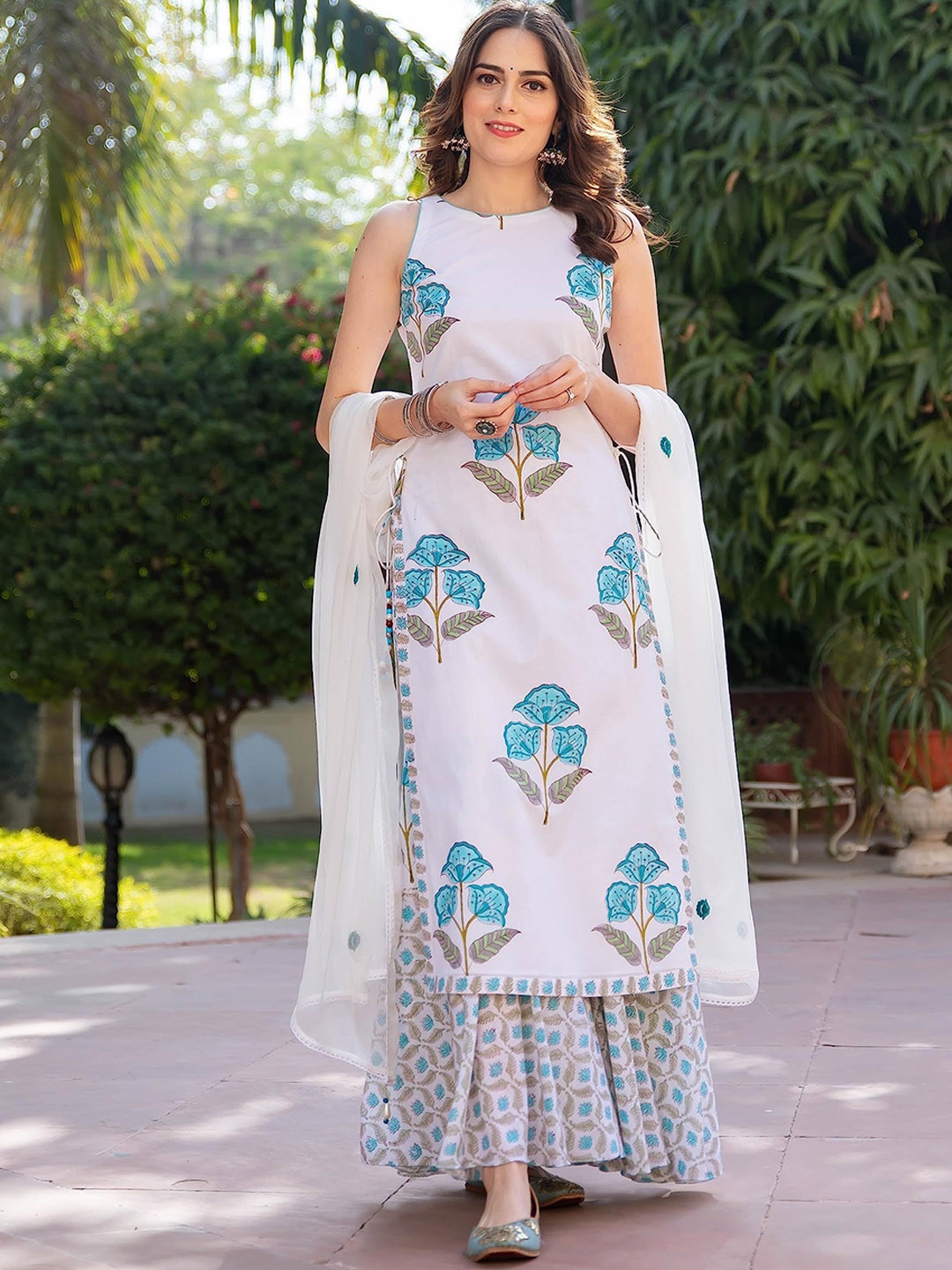

Sidhidata Floral Printed Straight Kurta With Sharara & Dupatta, Blue