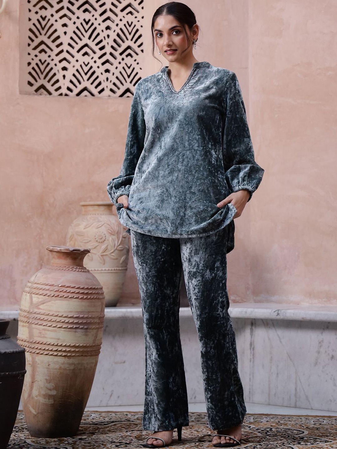 

RangDeep Embellished Mandarin Collar Three-Quarter Sleeves Top With Trouser, Sea green