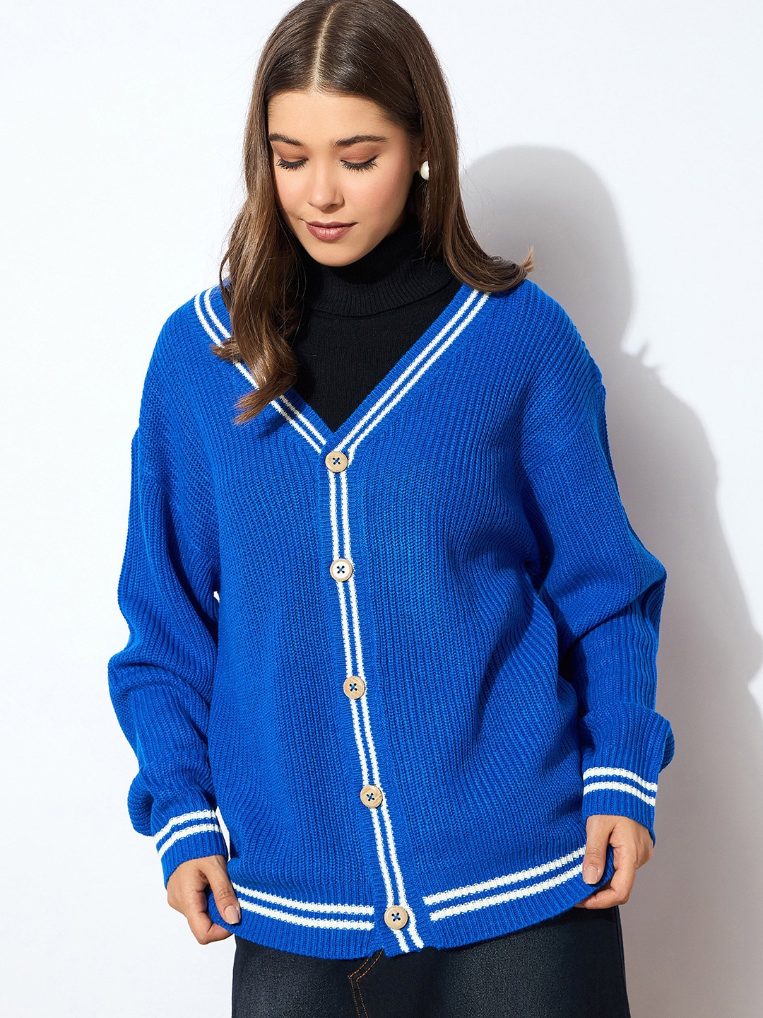 

SASSAFRAS Women Round Neck Front-Open Sweater, Blue