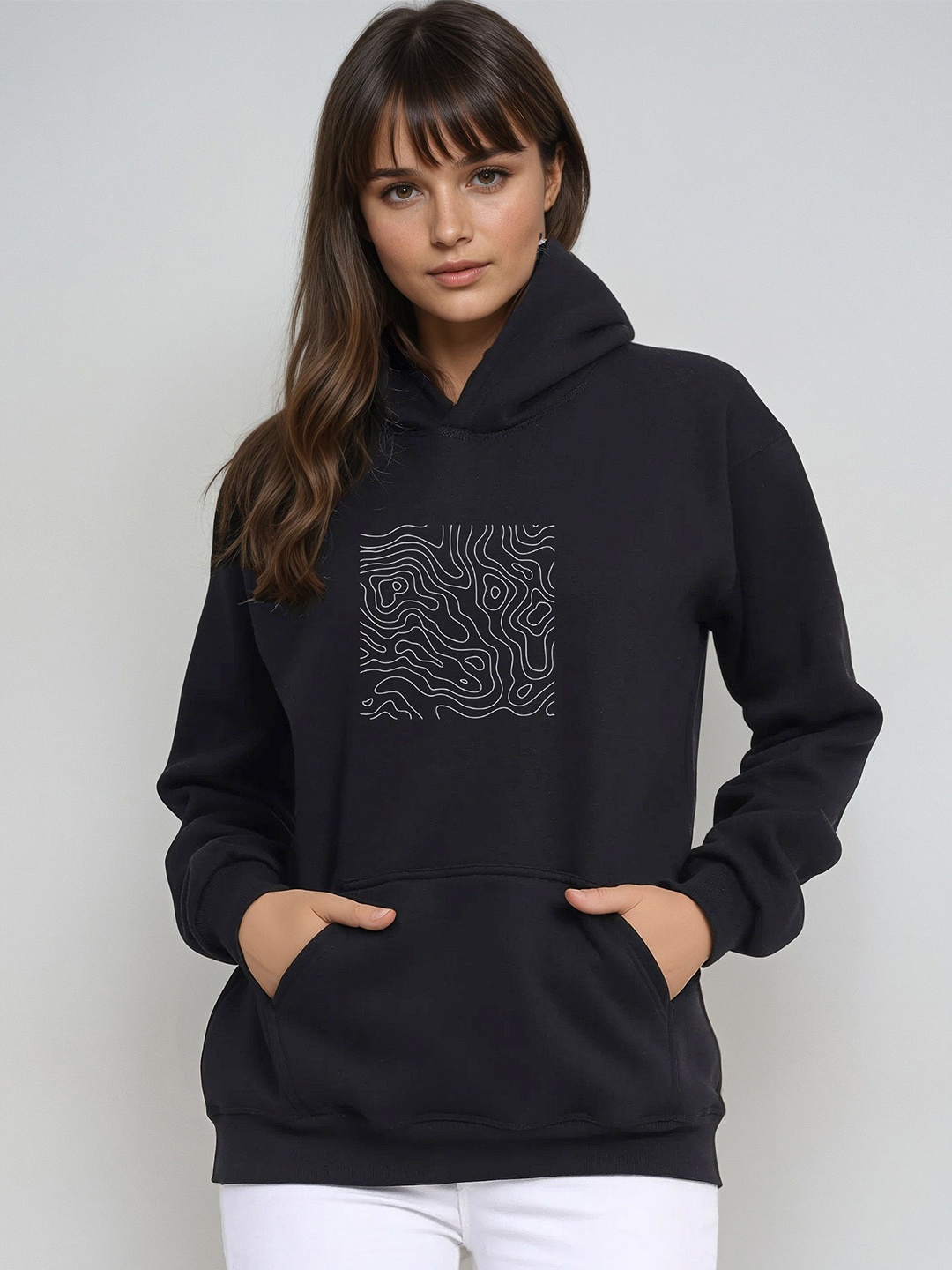 

SPARROW Women Printed Hooded Pullover Sweatshirt, Black