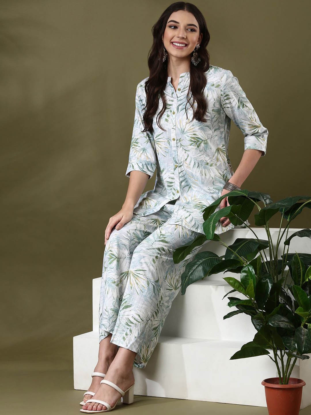 

Anouk White Floral Printed Mandarin Collar Tunic & Palazzo