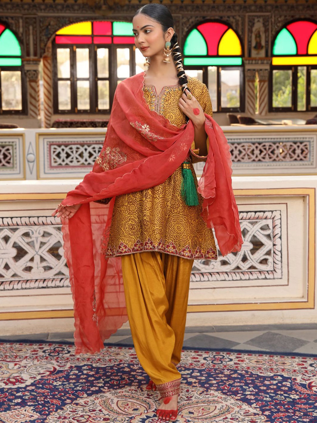 

AMOREE Floral Printed Notch Neck Pure Silk A-Line Kurta With Trousers & Dupatta, Yellow