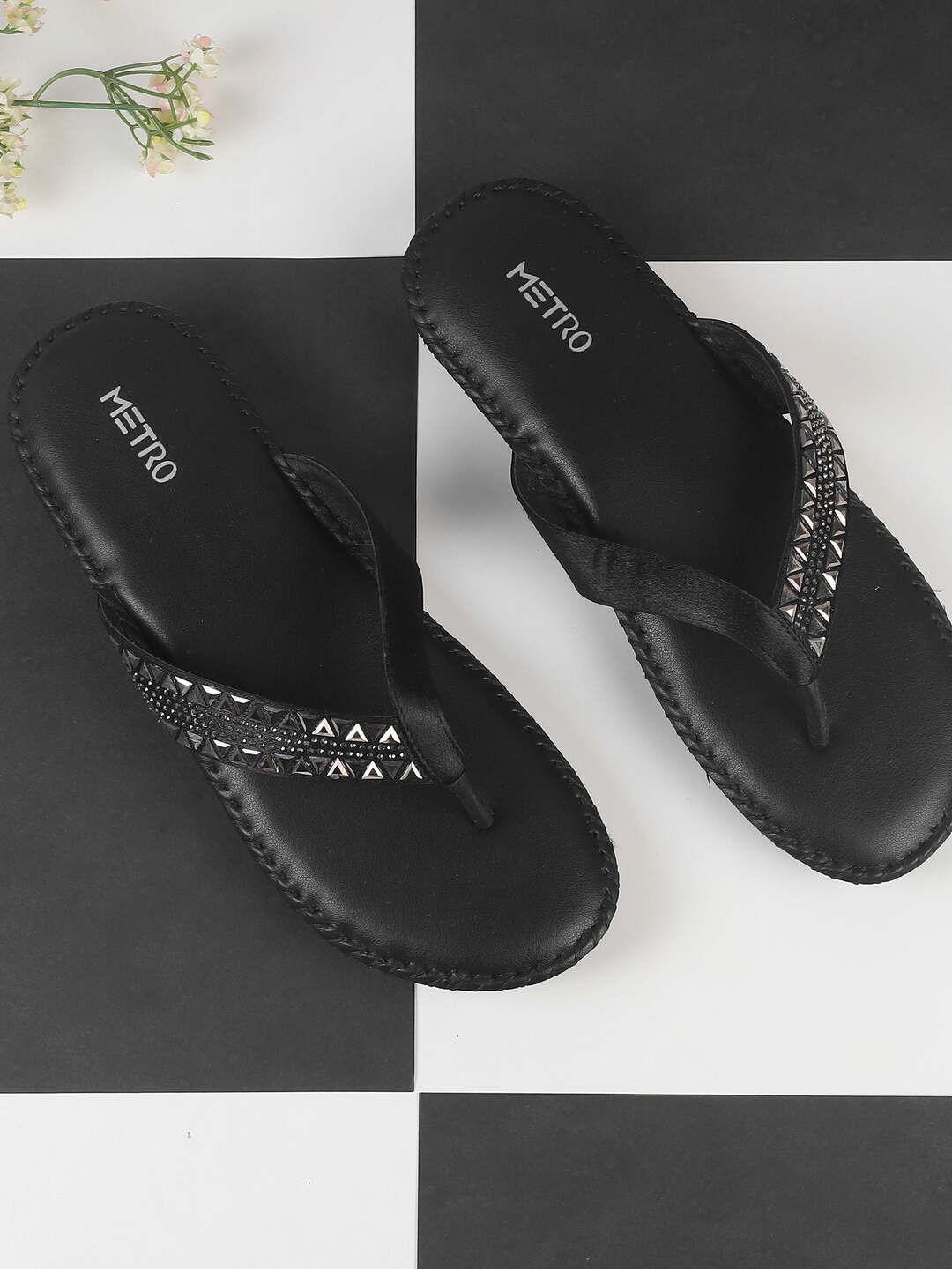 

Mochi Women Embellished Open Toe Flats, Black