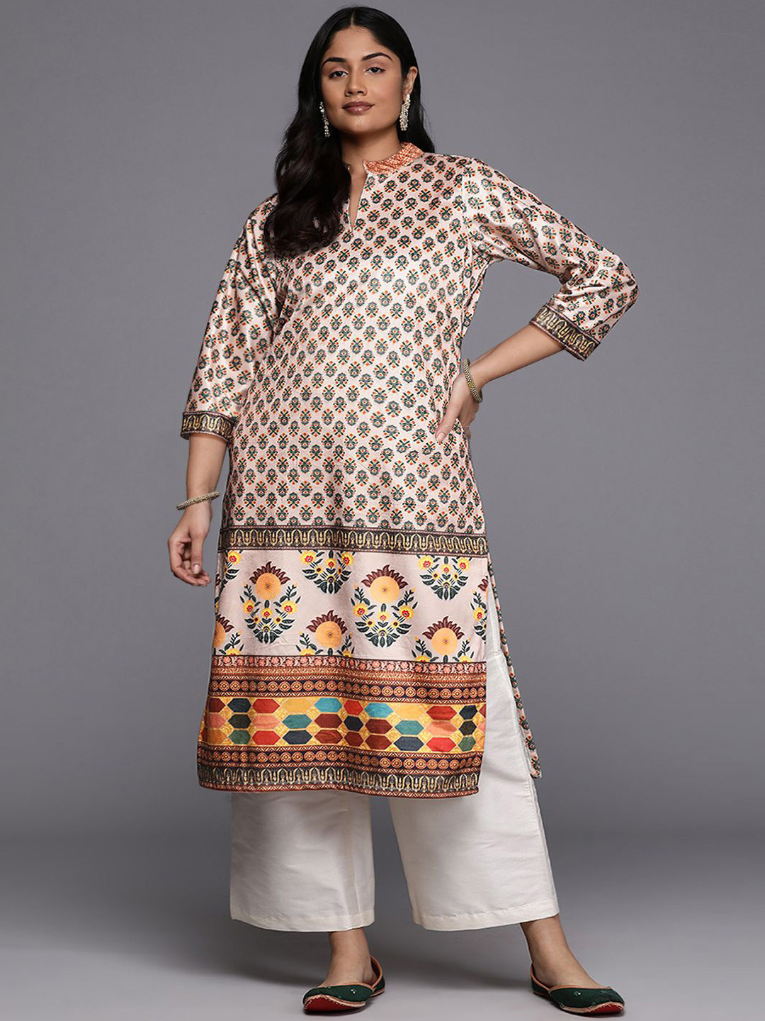 

A PLUS BY AHALYAA Plus Size Ethnic Motifs Printed Mandarin Collar Velvet Straight Kurta, Nude