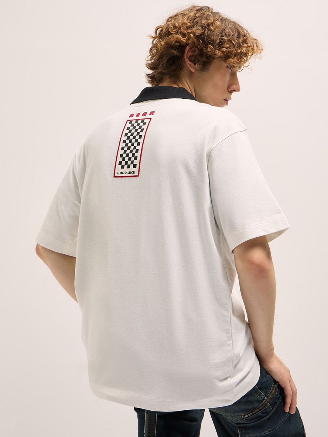 

THE BEAR HOUSE Men Printed Pure Cotton Applique Oversized T-shirt, White