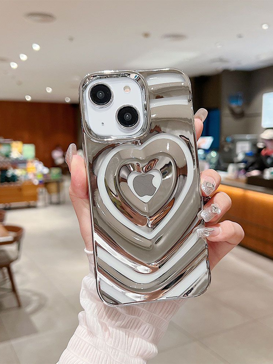 

Luxury Kase Solid iPhone 15 Heart Plated Hollow Case, Grey