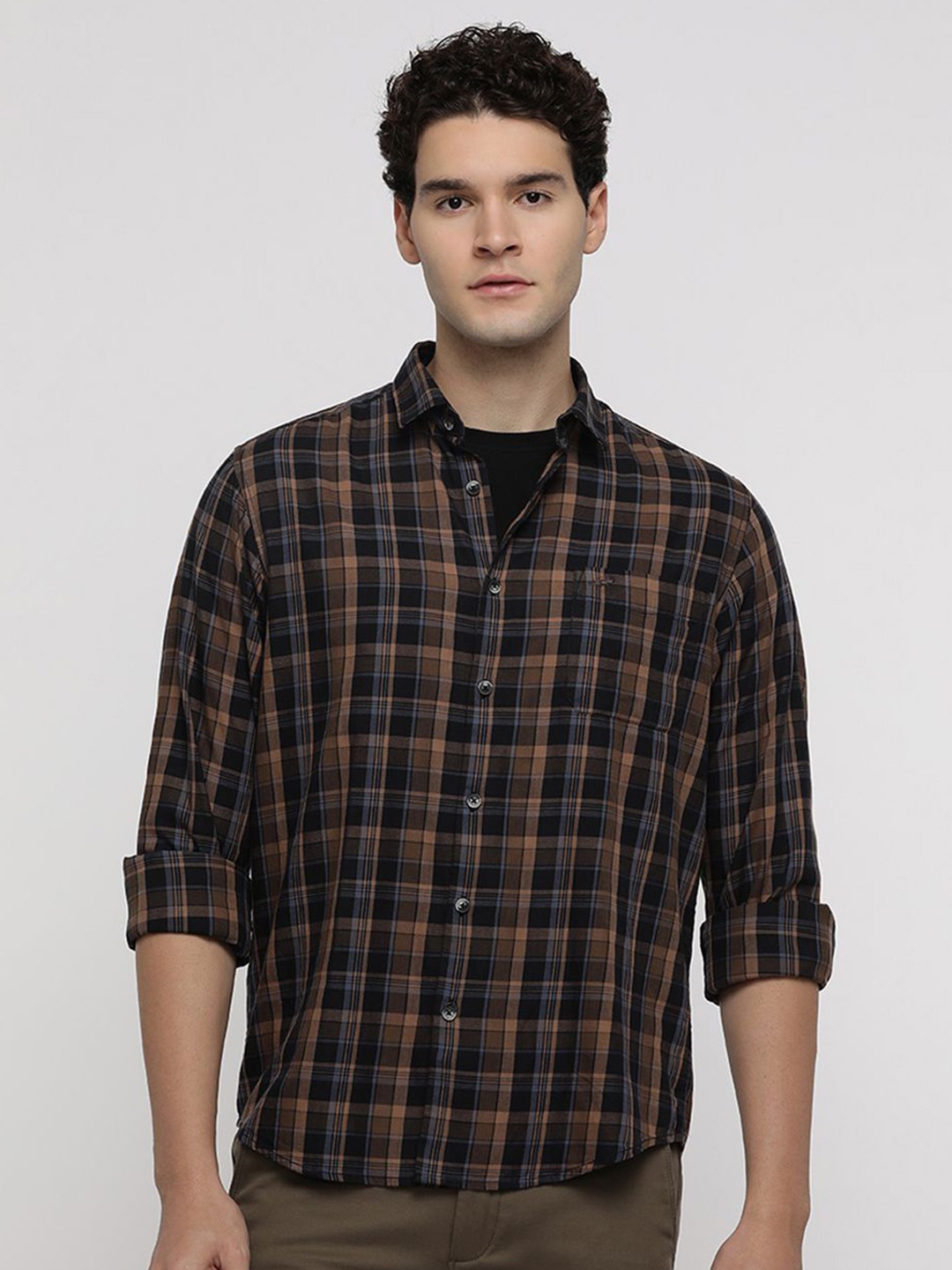 

Crocodile Men Comfort Spread Collar Checked Cotton Casual Shirt, Brown