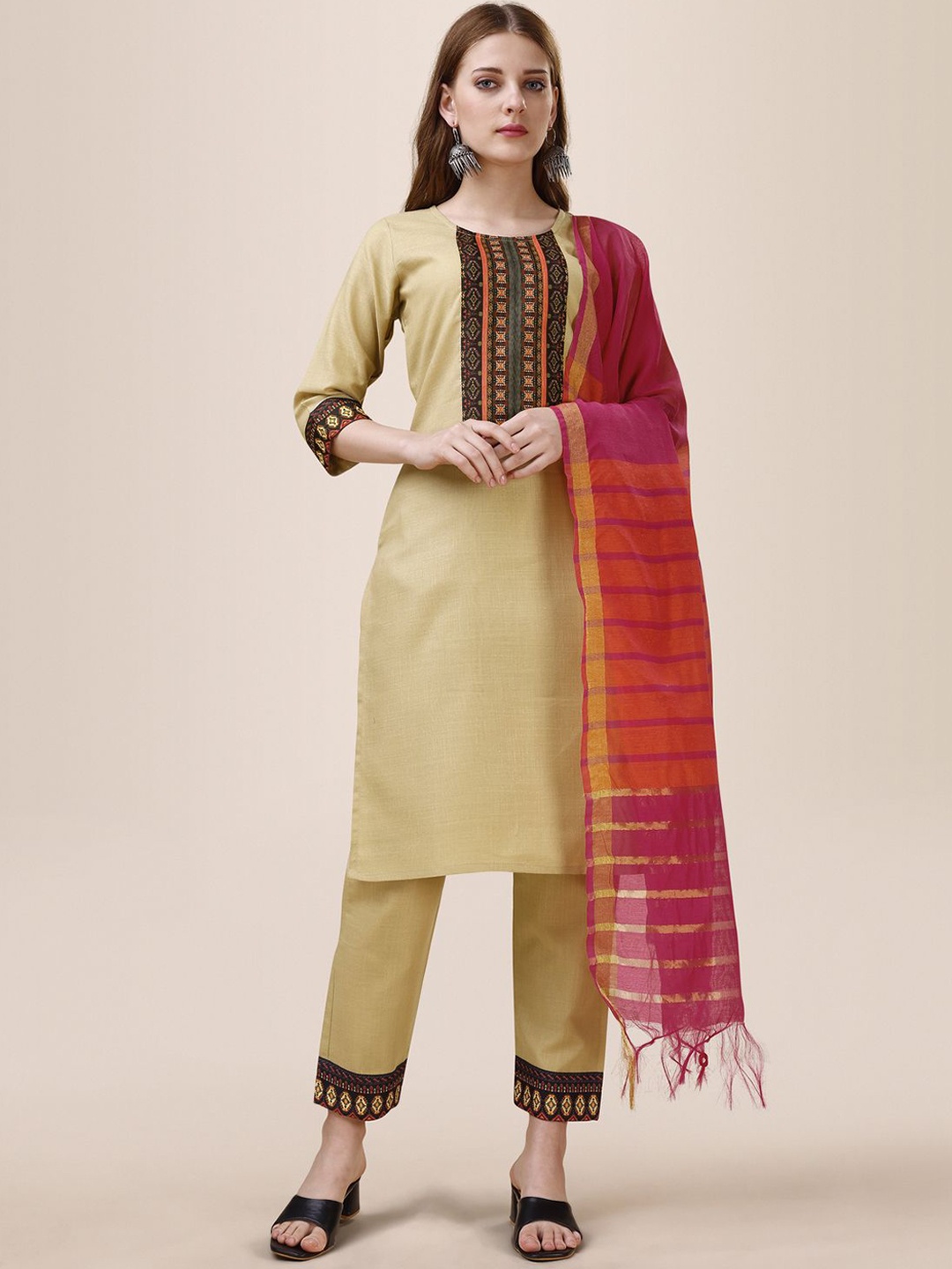 

Sidhidata Geometric Printed Round Neck Regular Kurta With Trouser With Dupatta, Beige