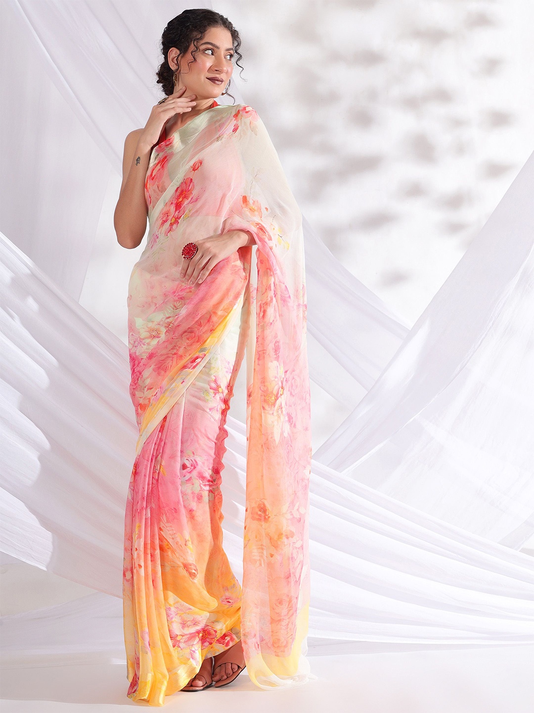 

REETI OF PRINTS Floral Printed Pure Chiffon Saree, Pink