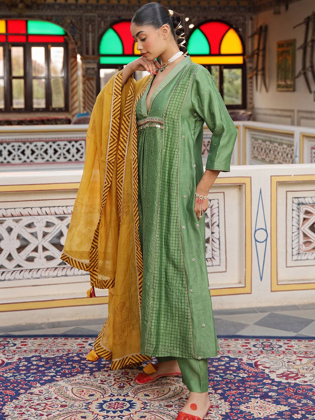 

AMOREE Geometric Printed V-Neck Pure Silk A-Line Kurta With Trousers & Dupatta, Green