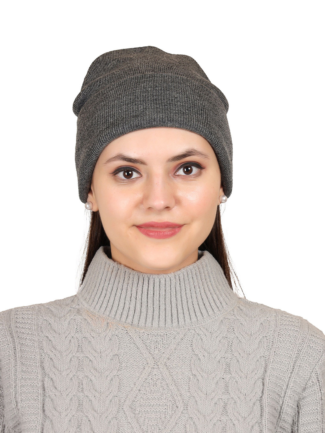 

Model Women Woollen Beanie, Grey