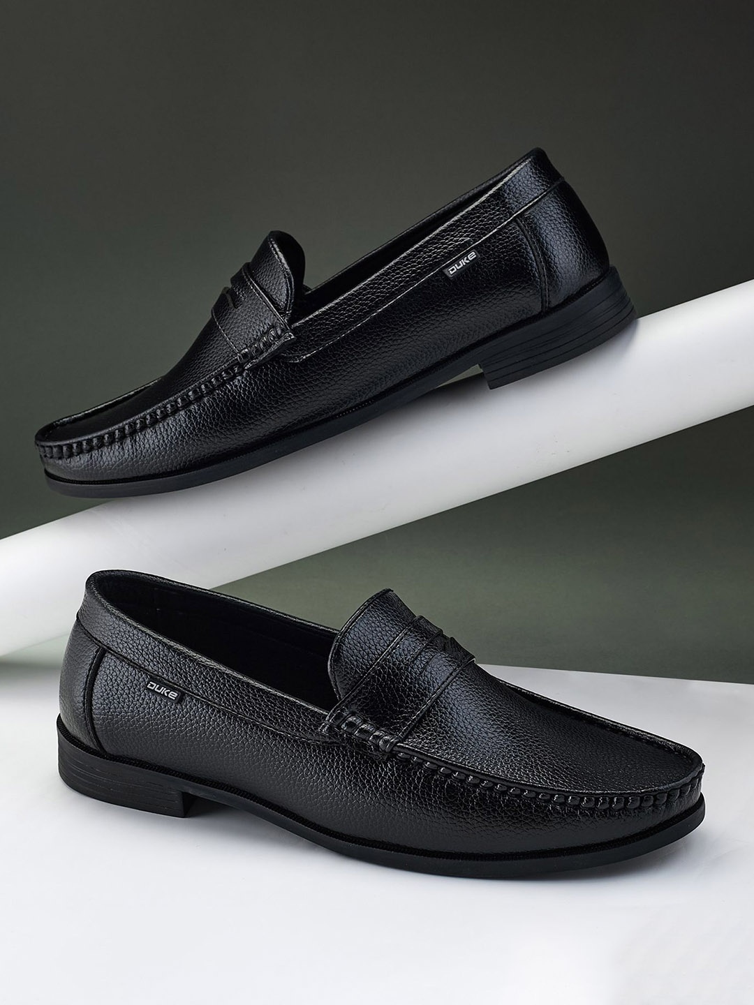 

Duke Men Round Toe Loafers, Black
