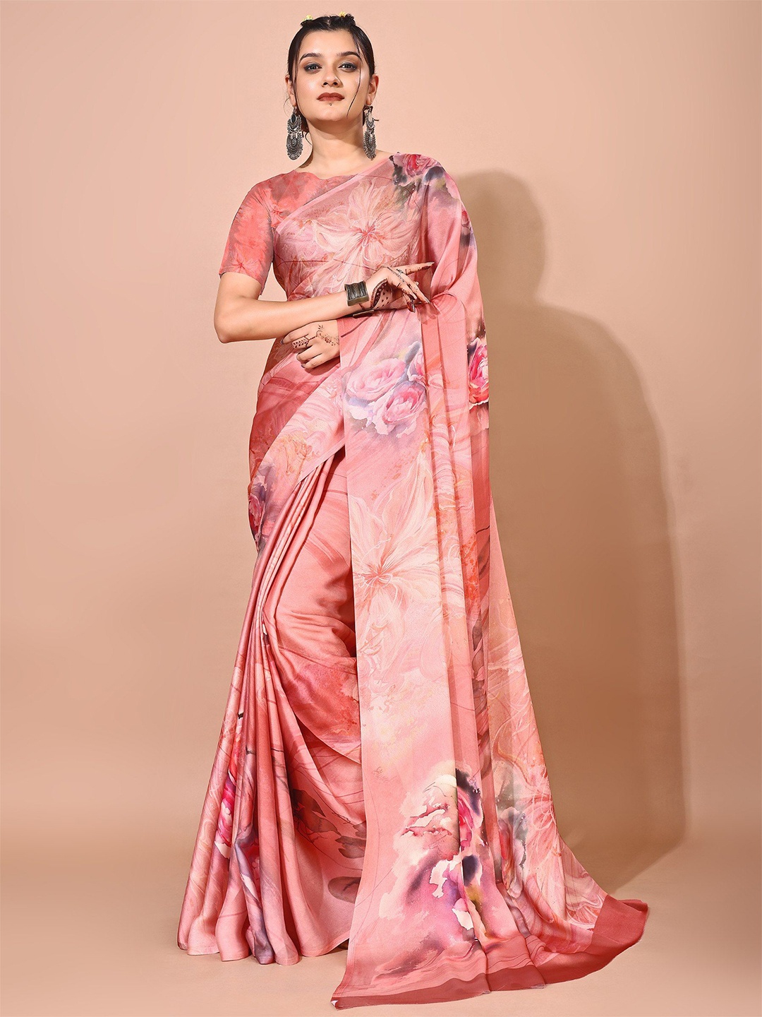 

Avyay Creation Floral Georgette Saree, Rose