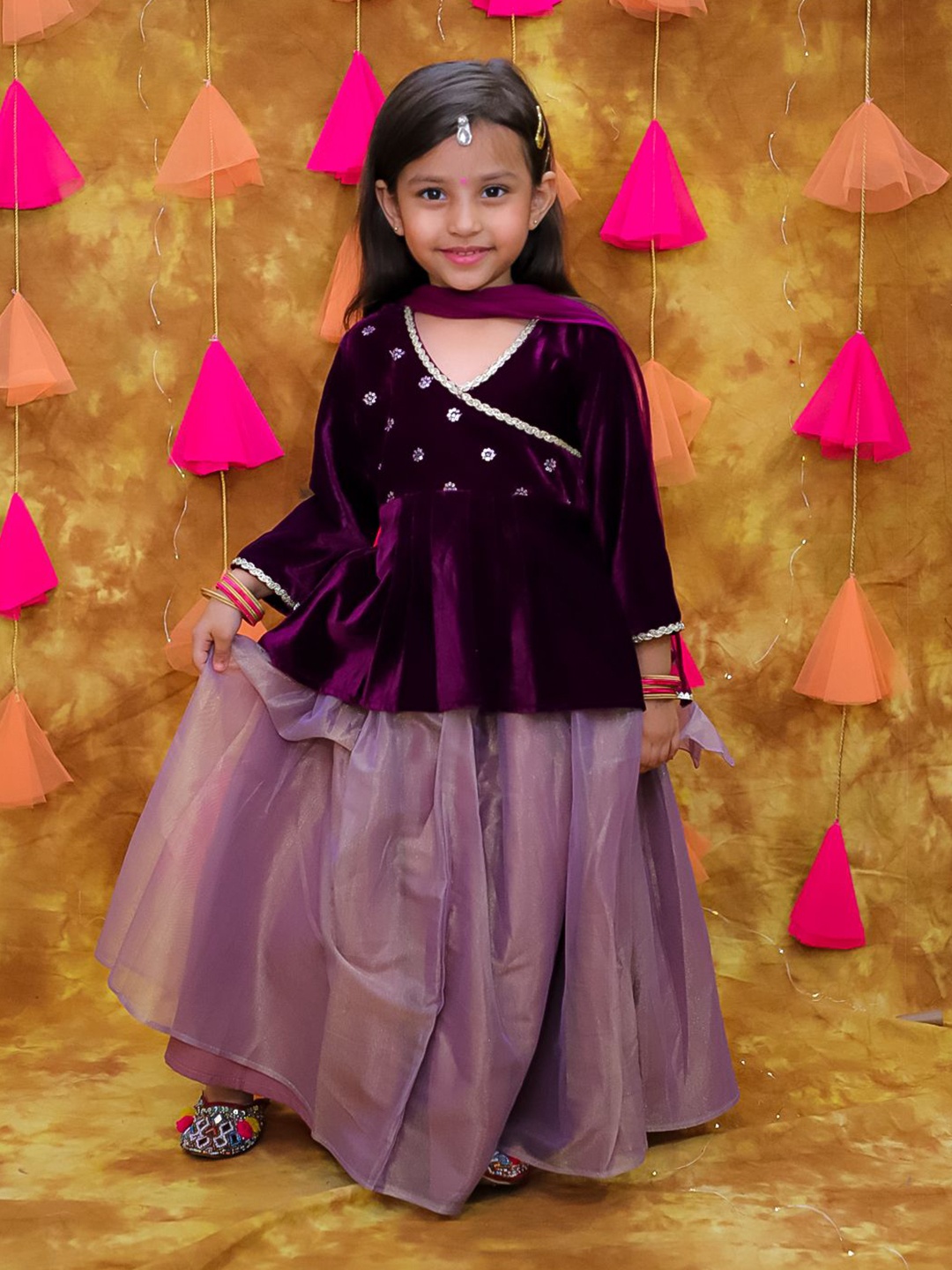 

KID1 Girls Embroidered V-Neck Sequinned Net Ready to Wear Lehenga & Blouse With Dupatta, Purple