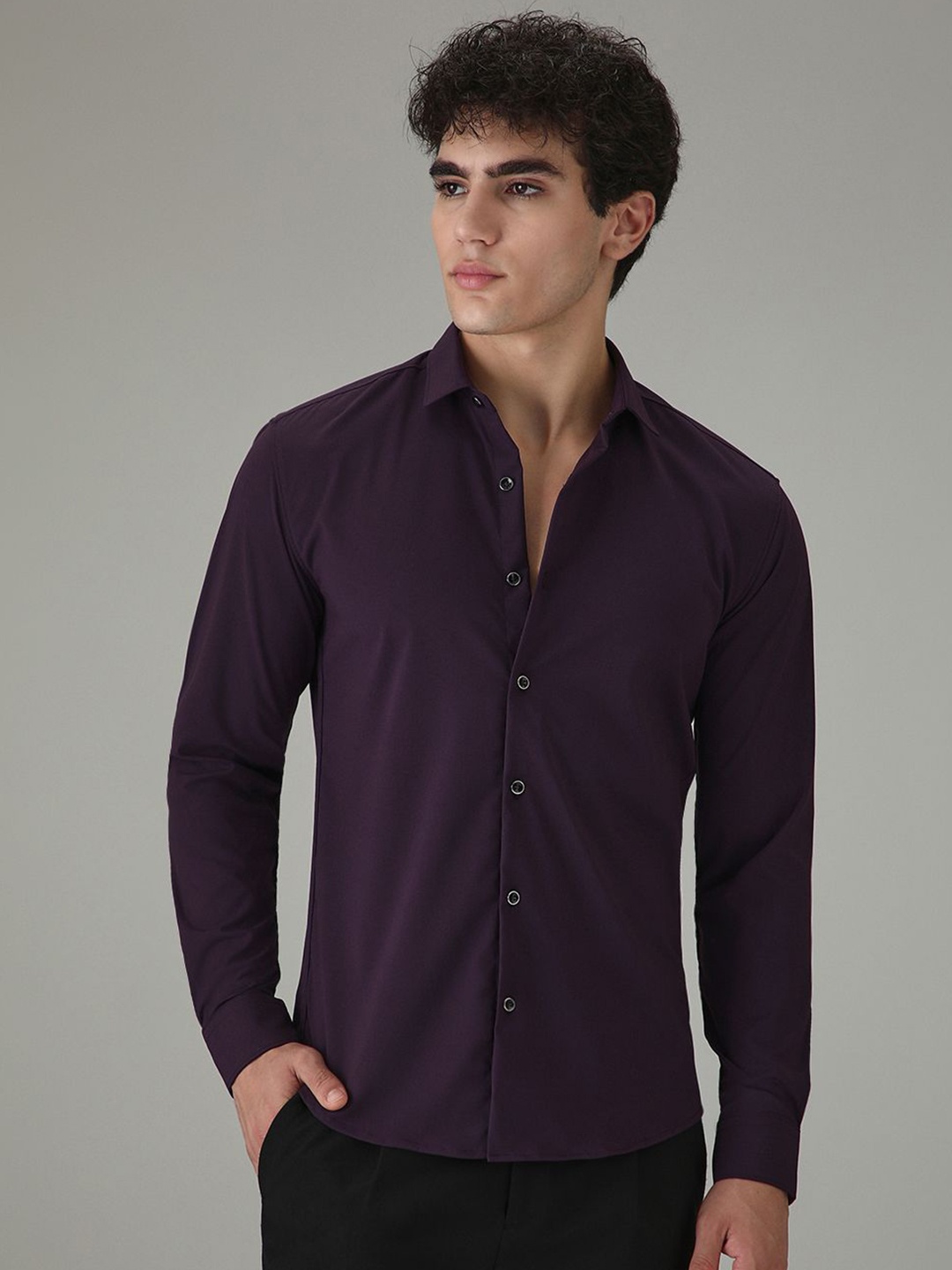 

Banana Club Men Classic Slim Fit Wrinkle Free Semiformal Shirt, Purple